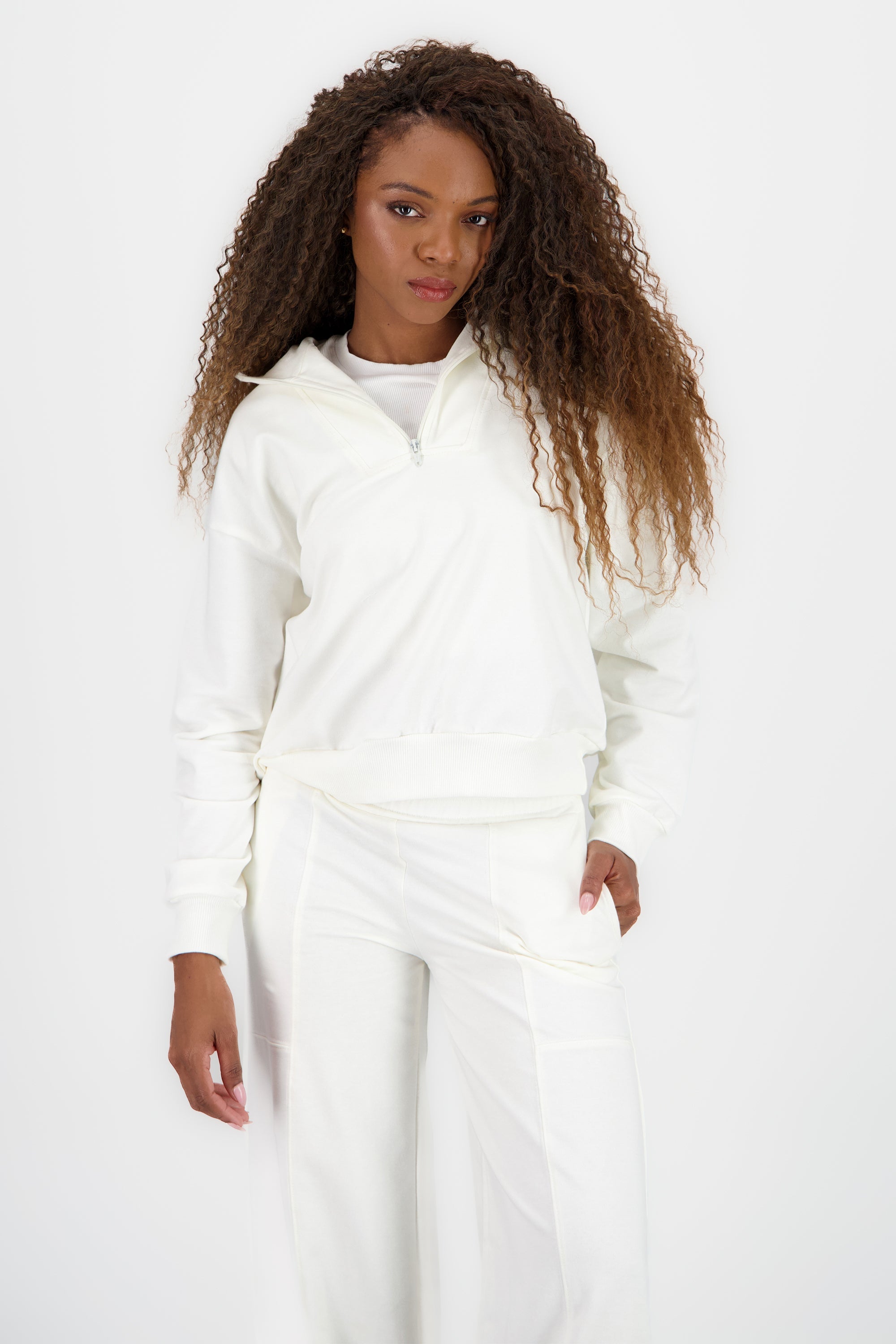 Sweatshirts & Hoodies