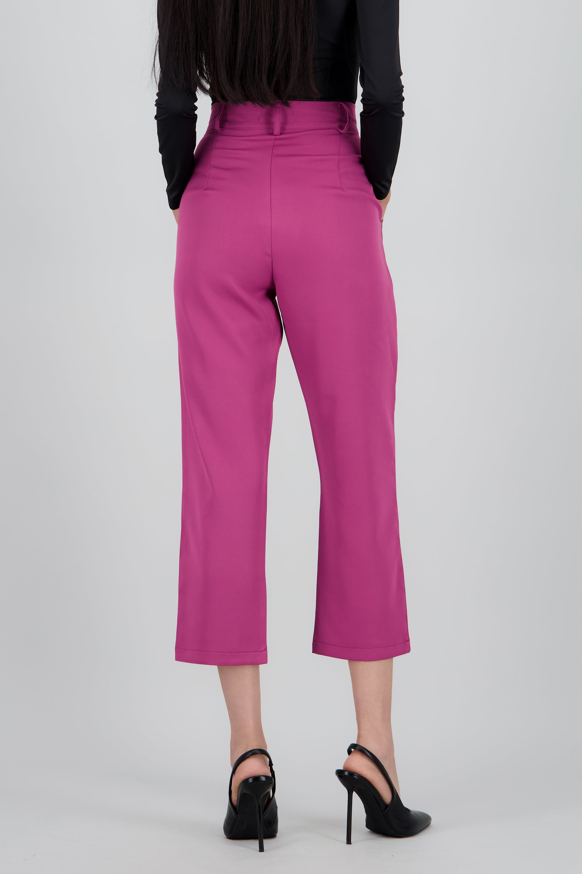DEEP MAGENTA