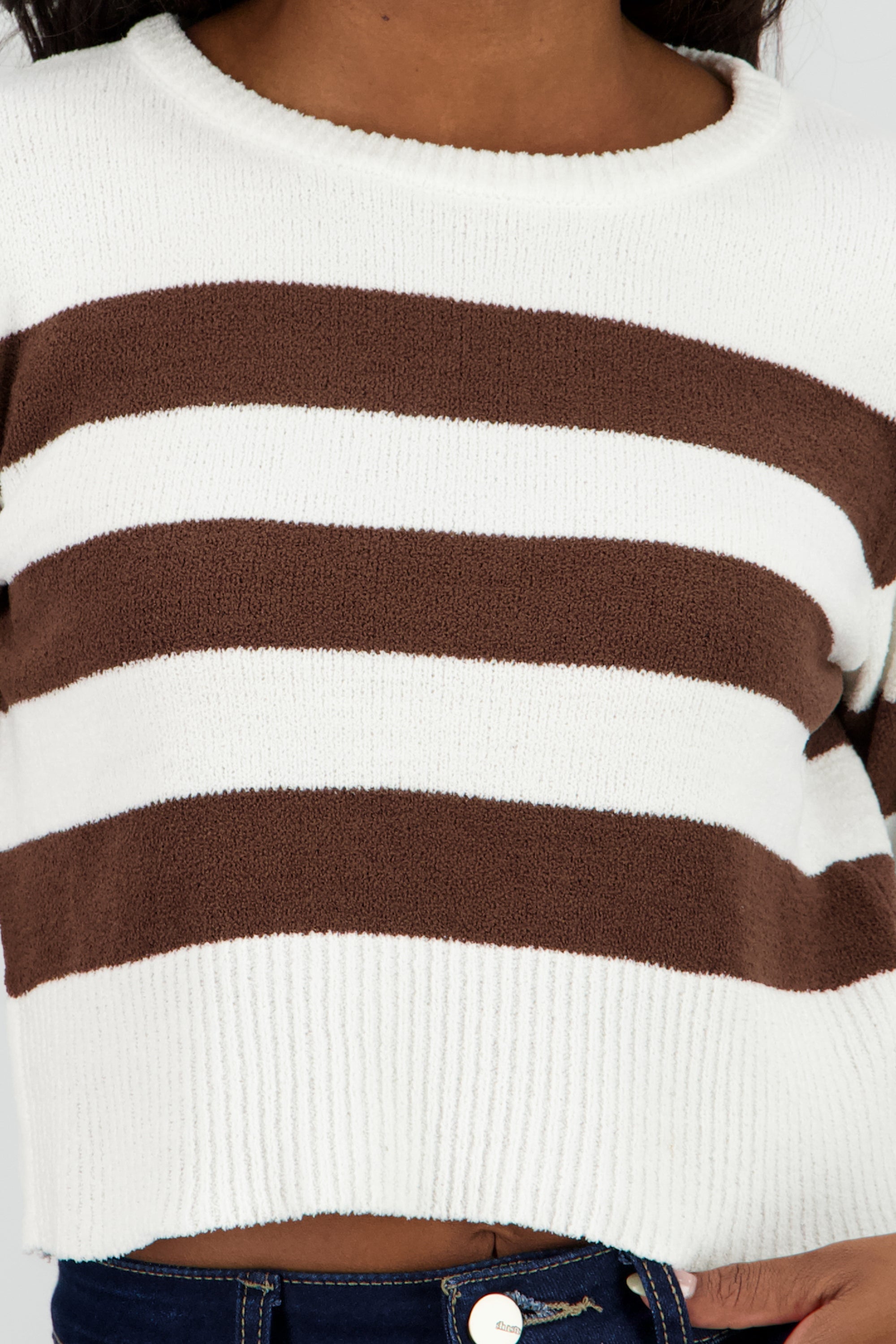DARK BROWN