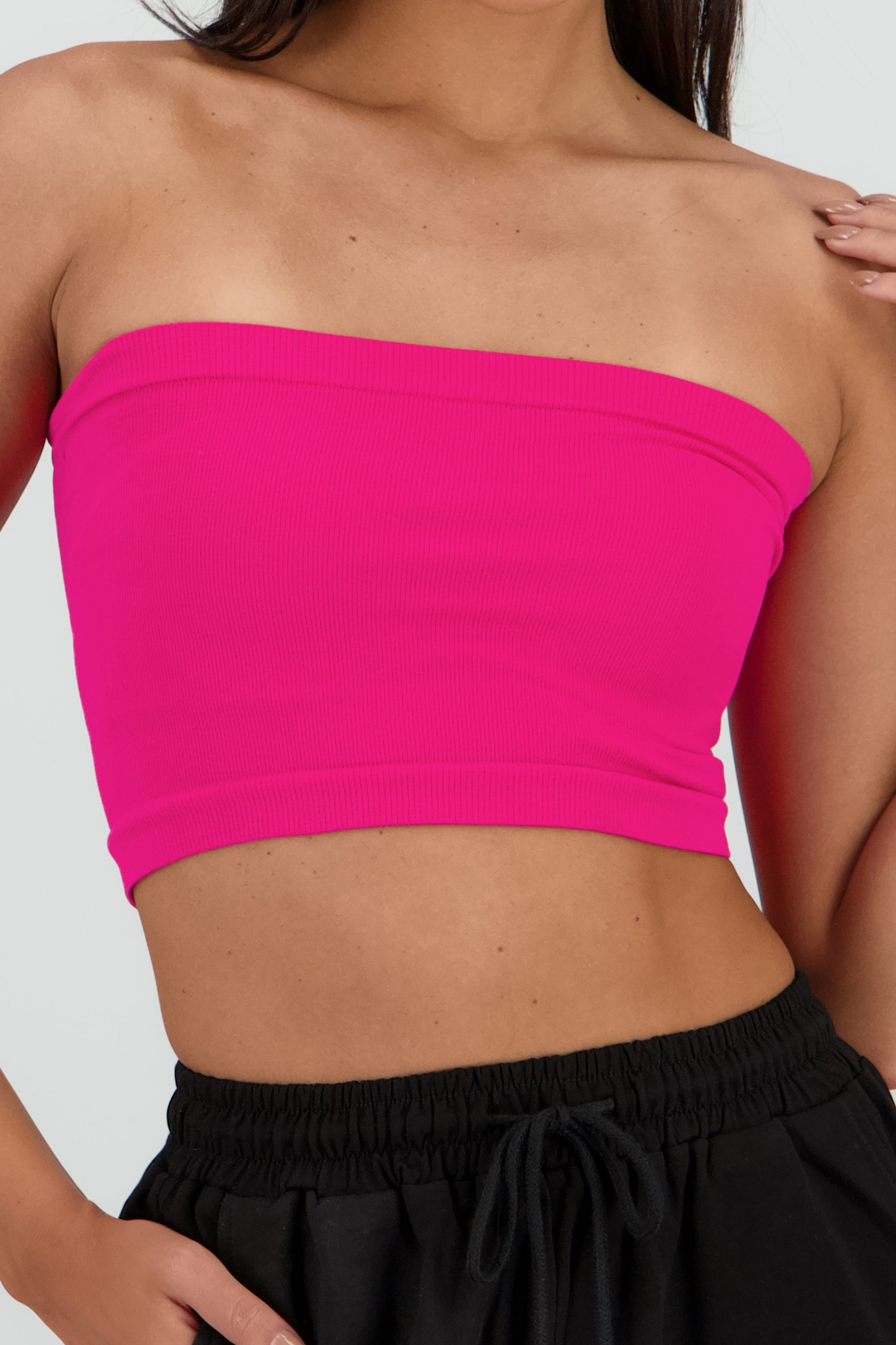 MAGENTA