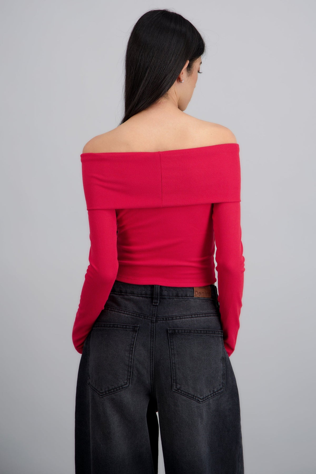 TOMATO RED