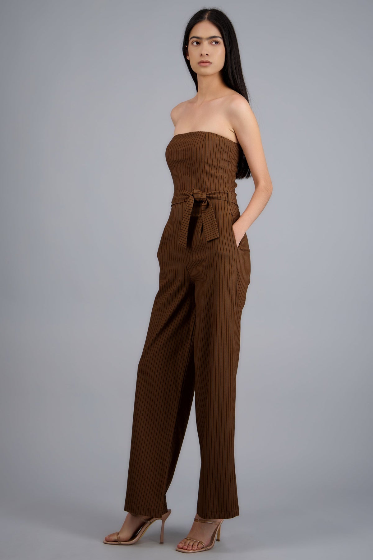 DARK BROWN
