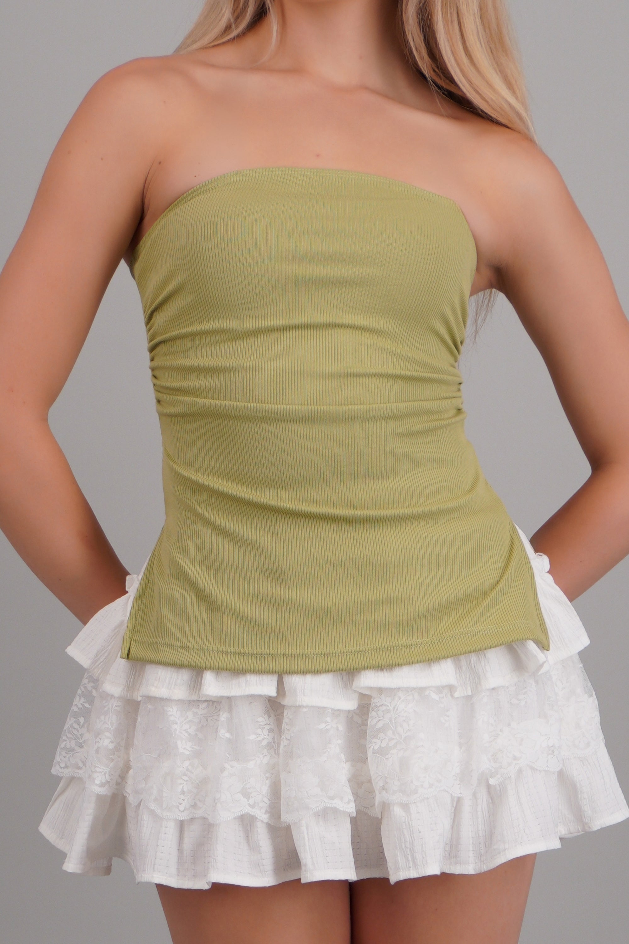 APPLE GREEN