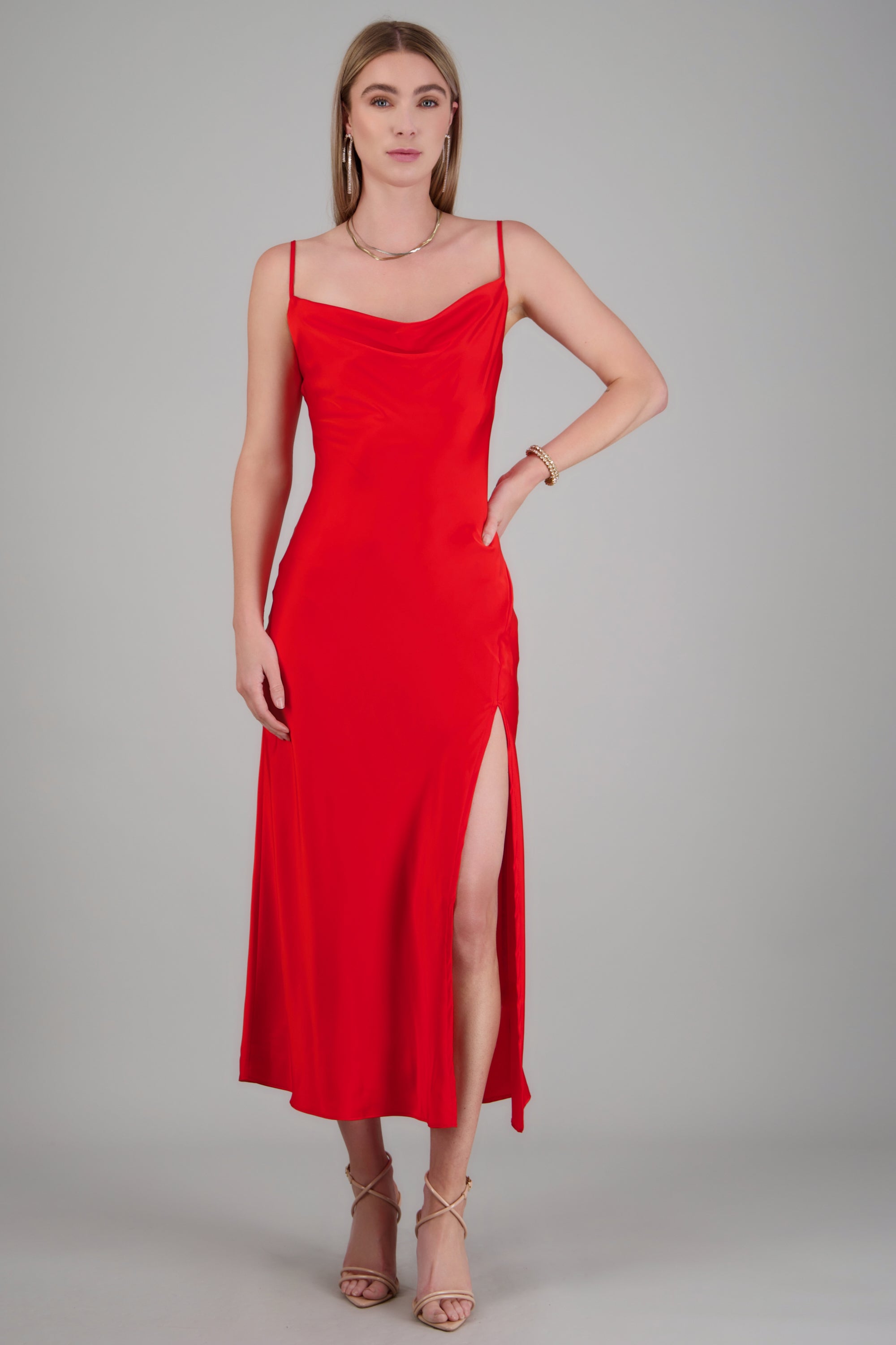 TOMATO RED