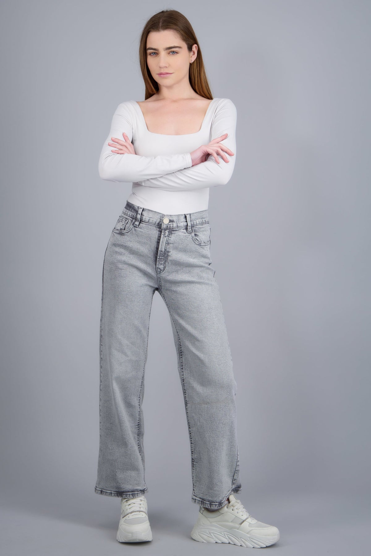 GRAY