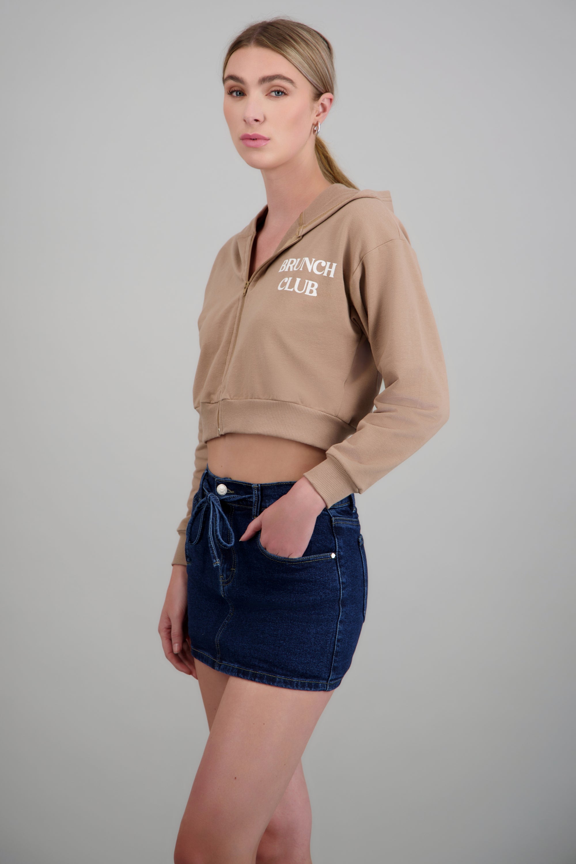 KHAKI