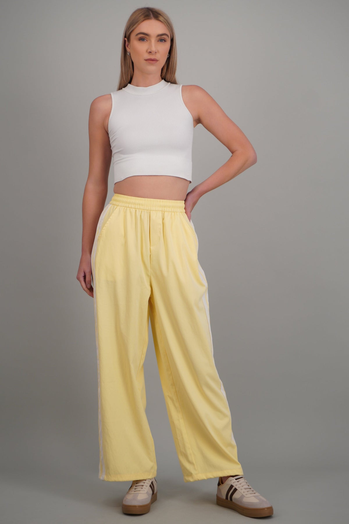 PASTEL YELLOW