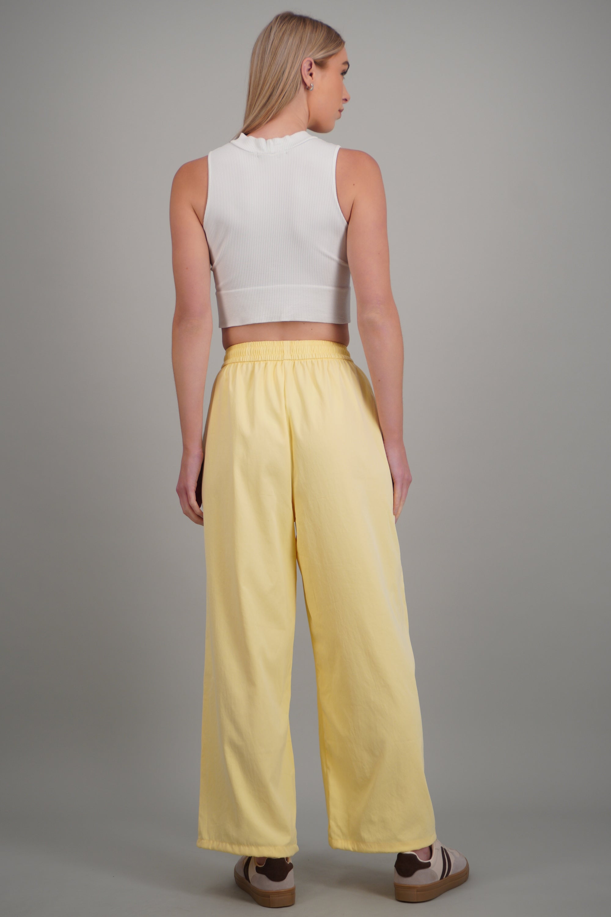 PASTEL YELLOW