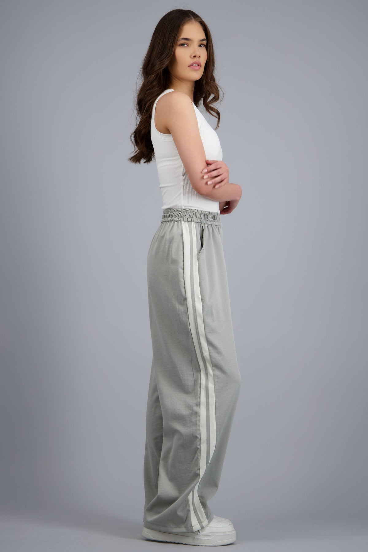 LIGHT GRAY
