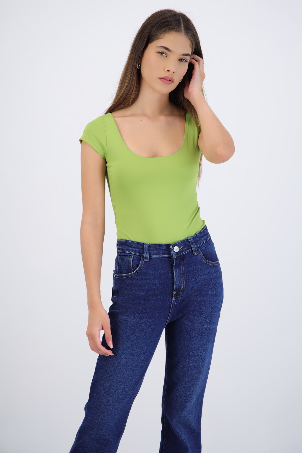 Round Neck Short Sleeve Bodysuit