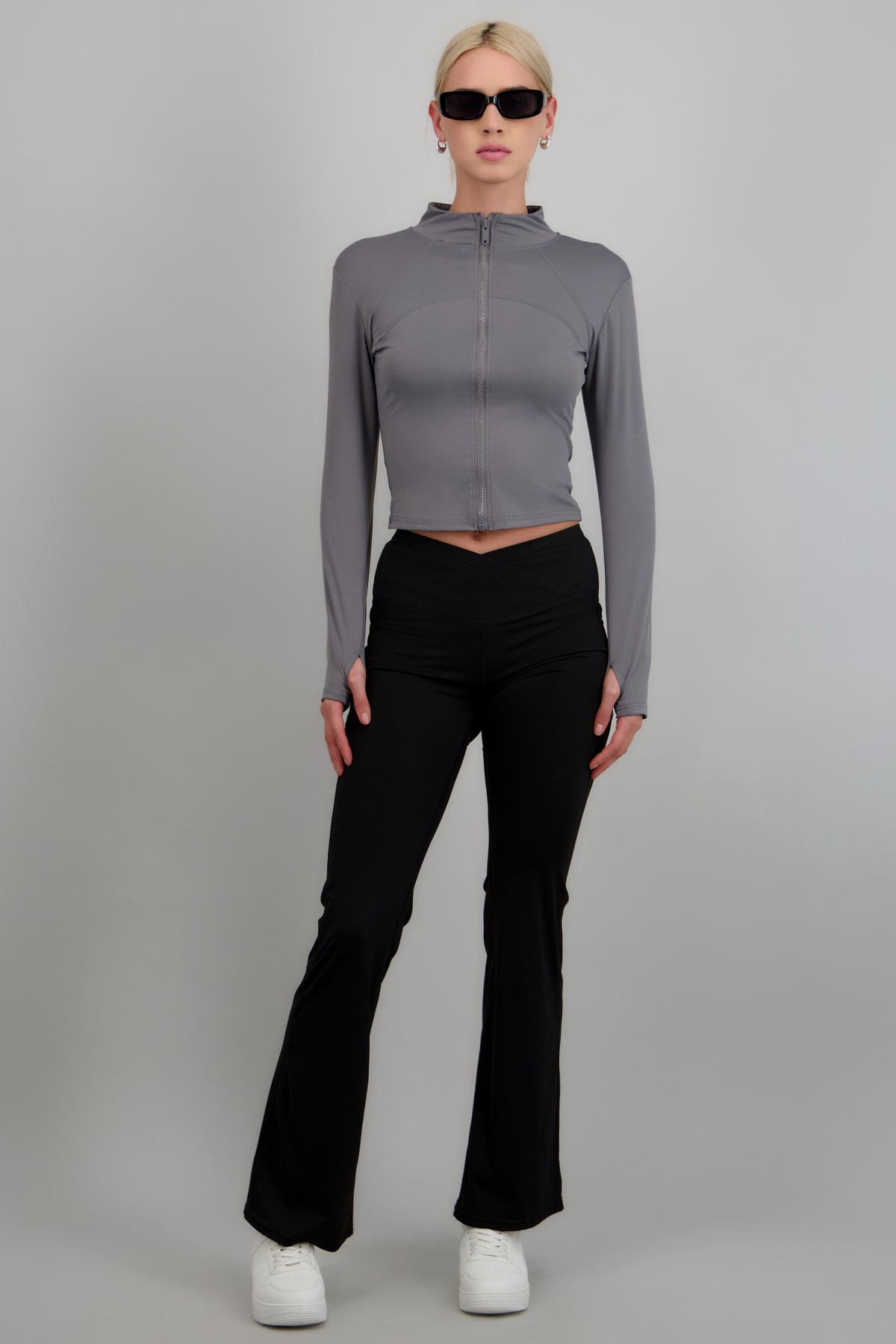 GRAY