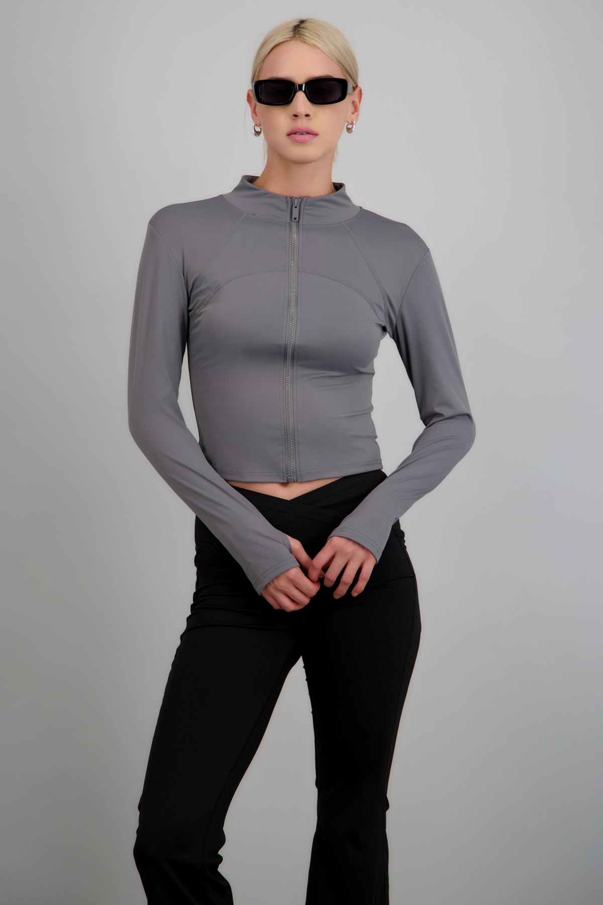 GRAY