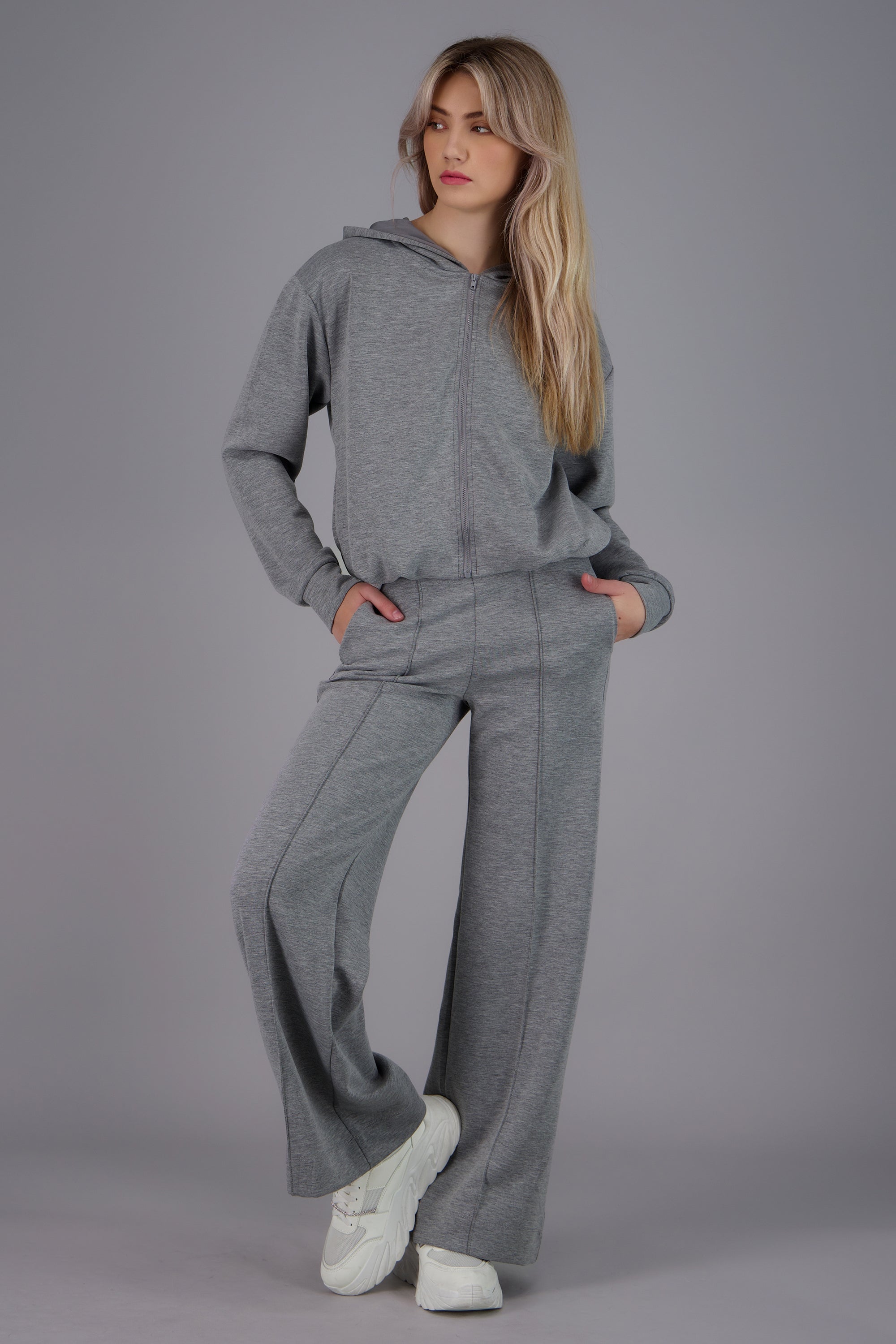HEATHER GRAY