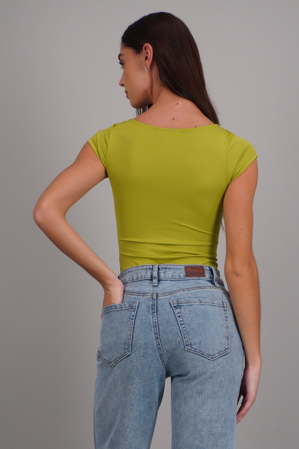APPLE GREEN