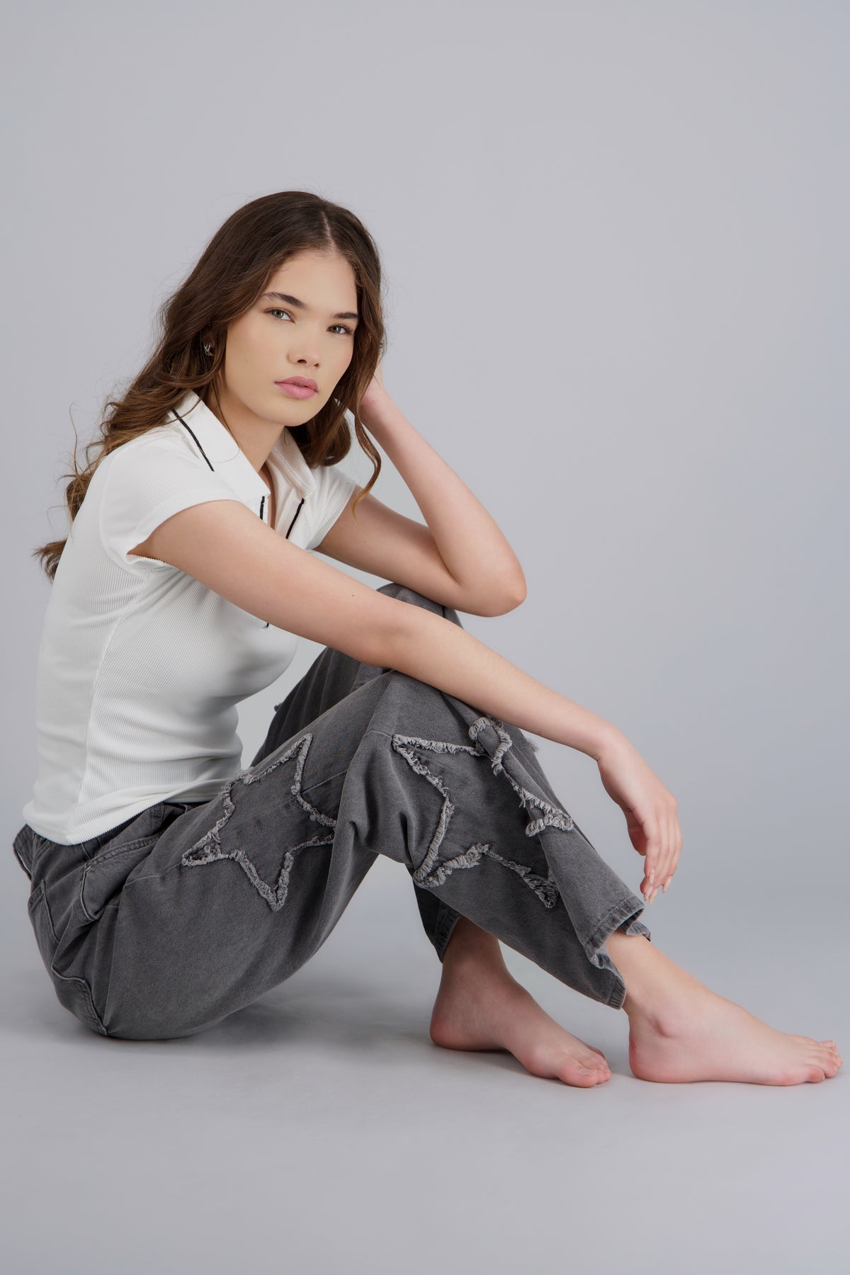 GRAY
