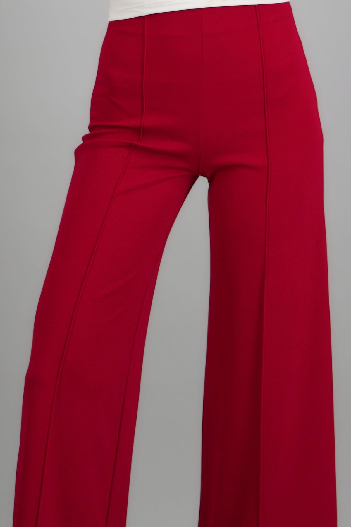 TOMATO RED