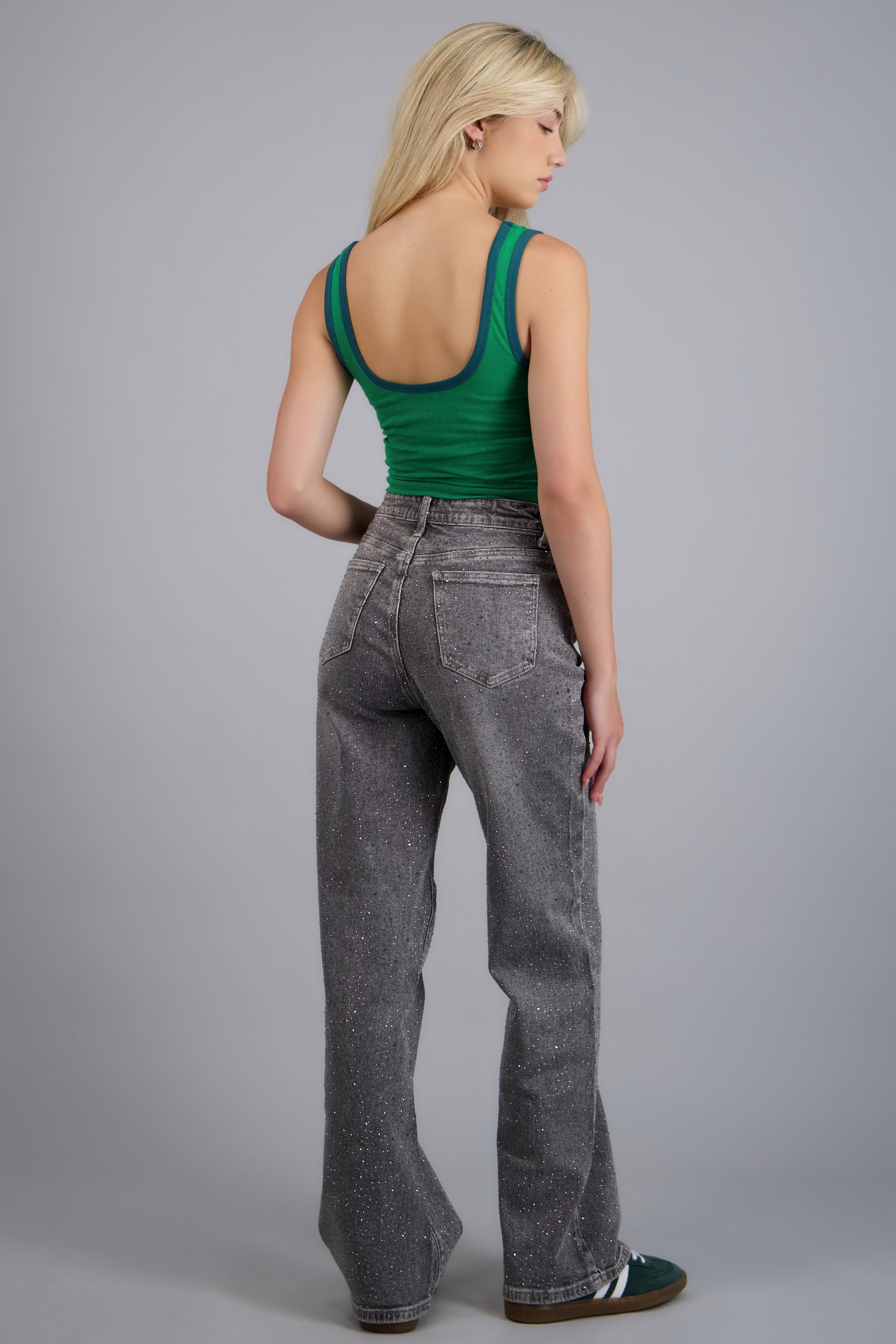 GREEN