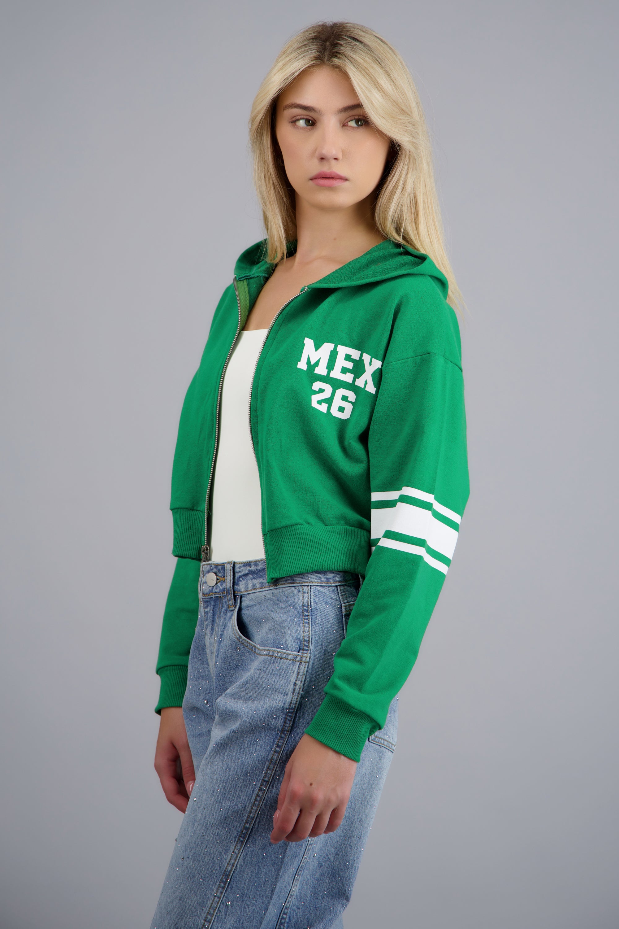 GREEN