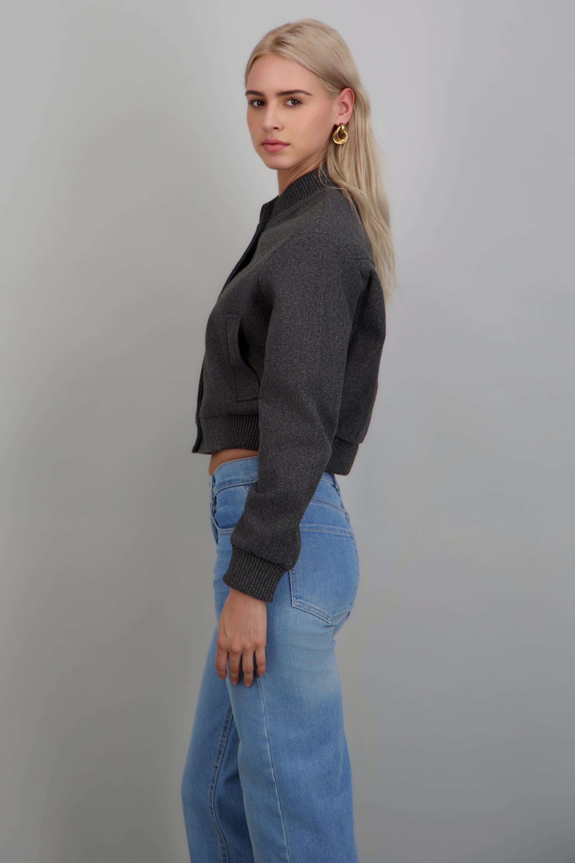 HEATHER GRAY
