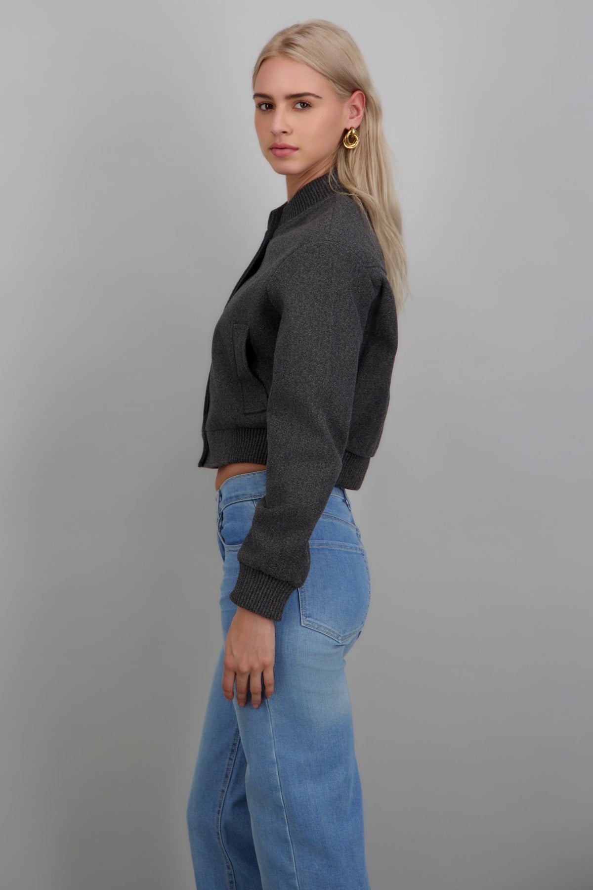 HEATHER GRAY