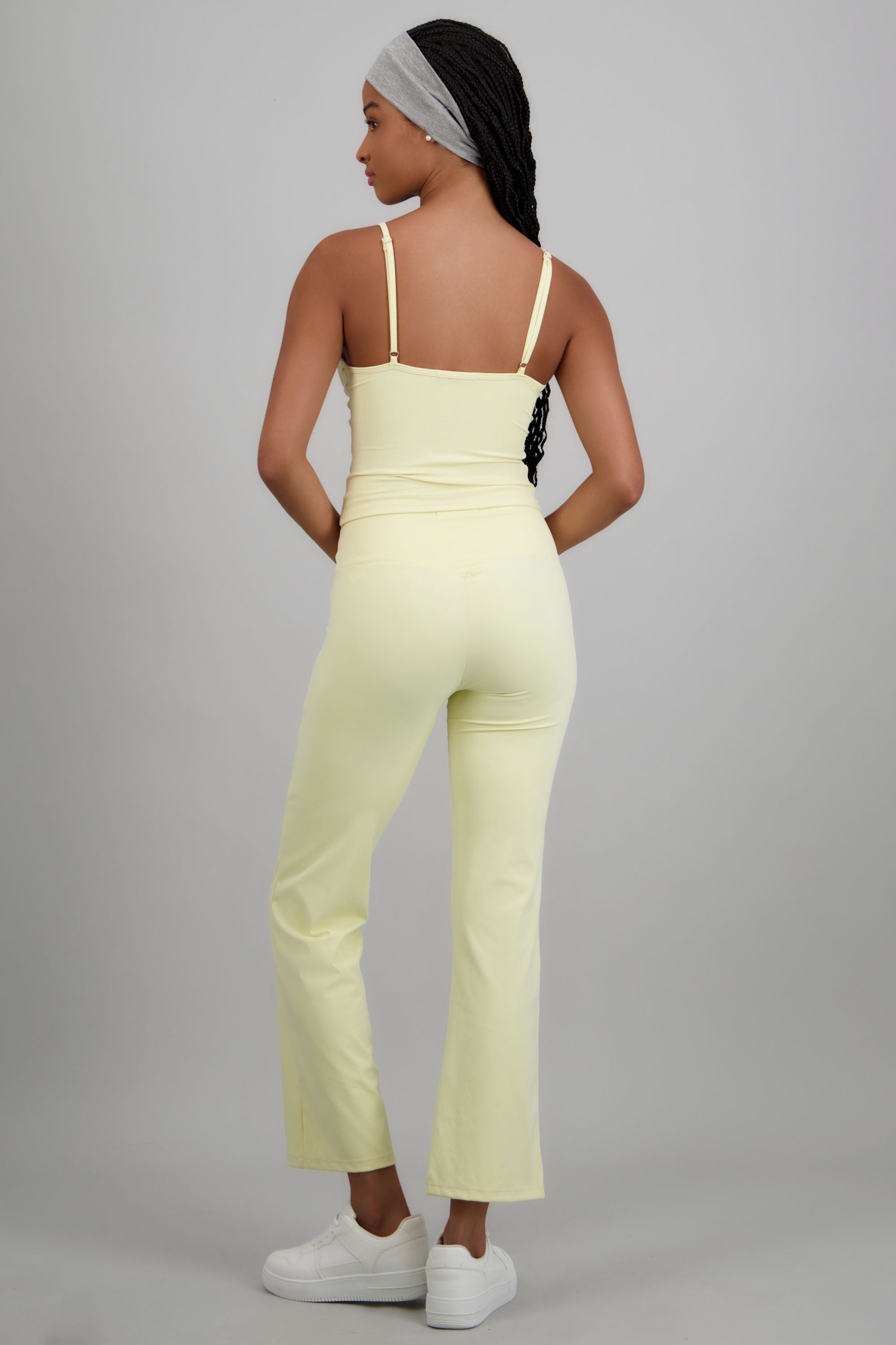 PASTEL YELLOW