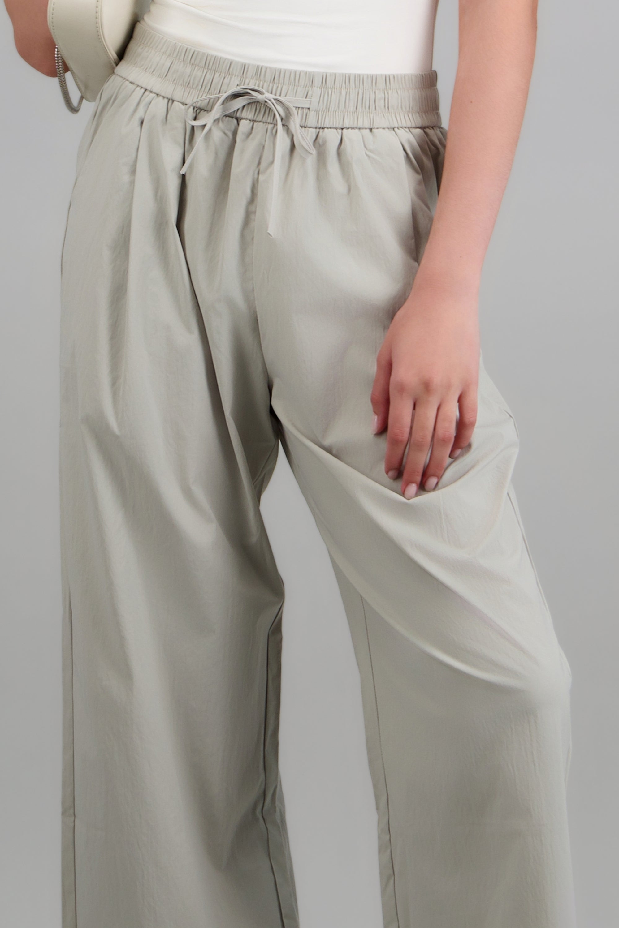 LIGHT GRAY