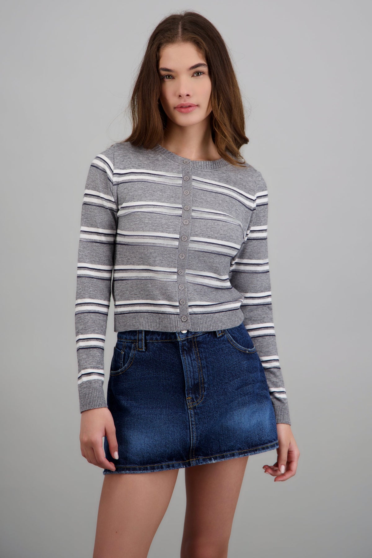 GRAY