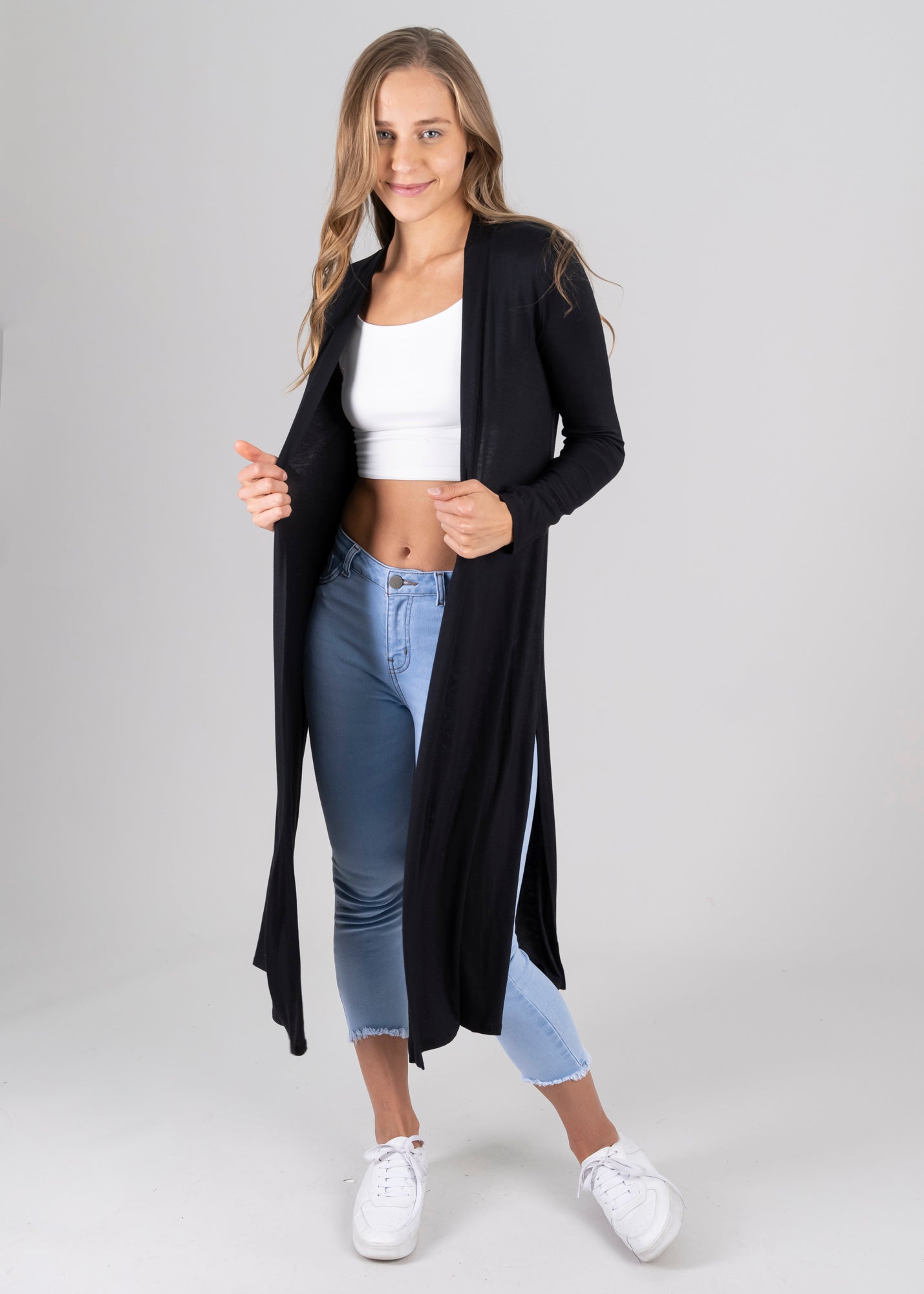 Duster cardigan with side openings. BLACK