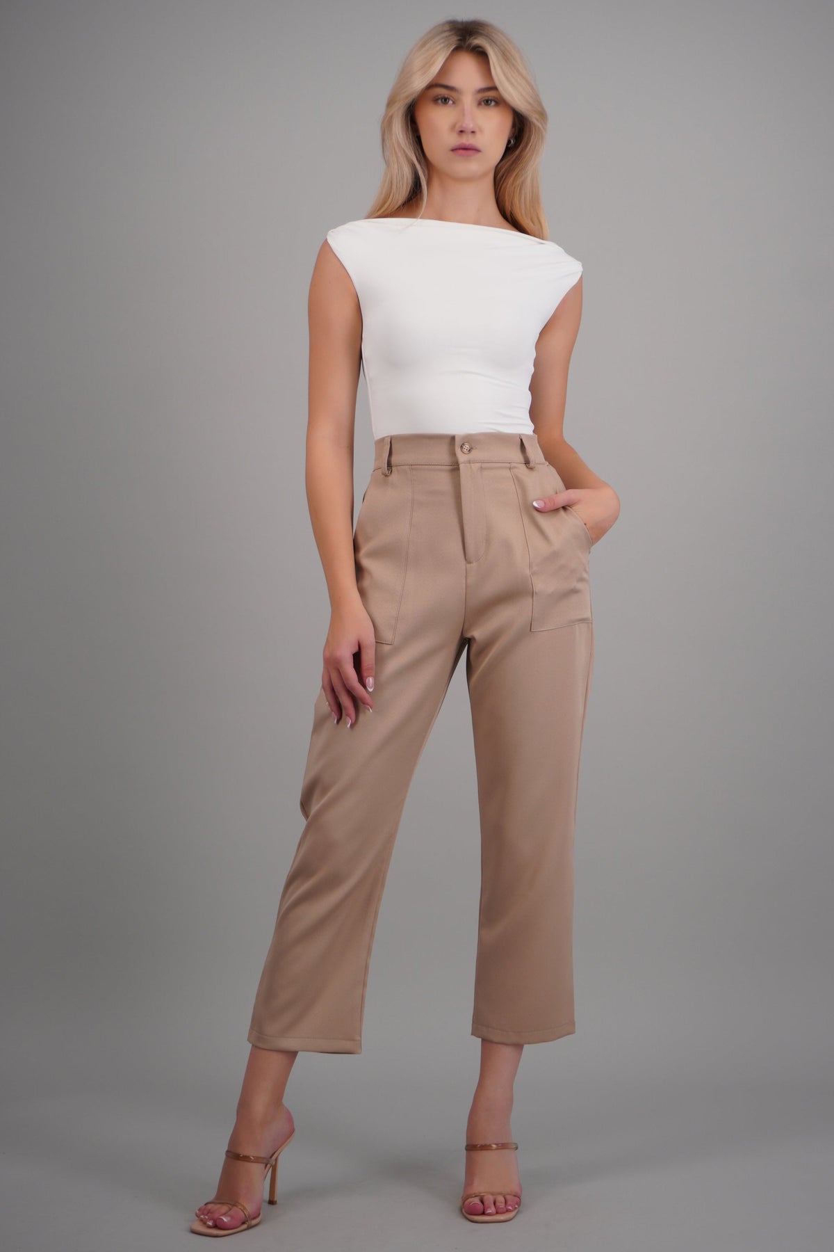 High Waist Capris with Pockets