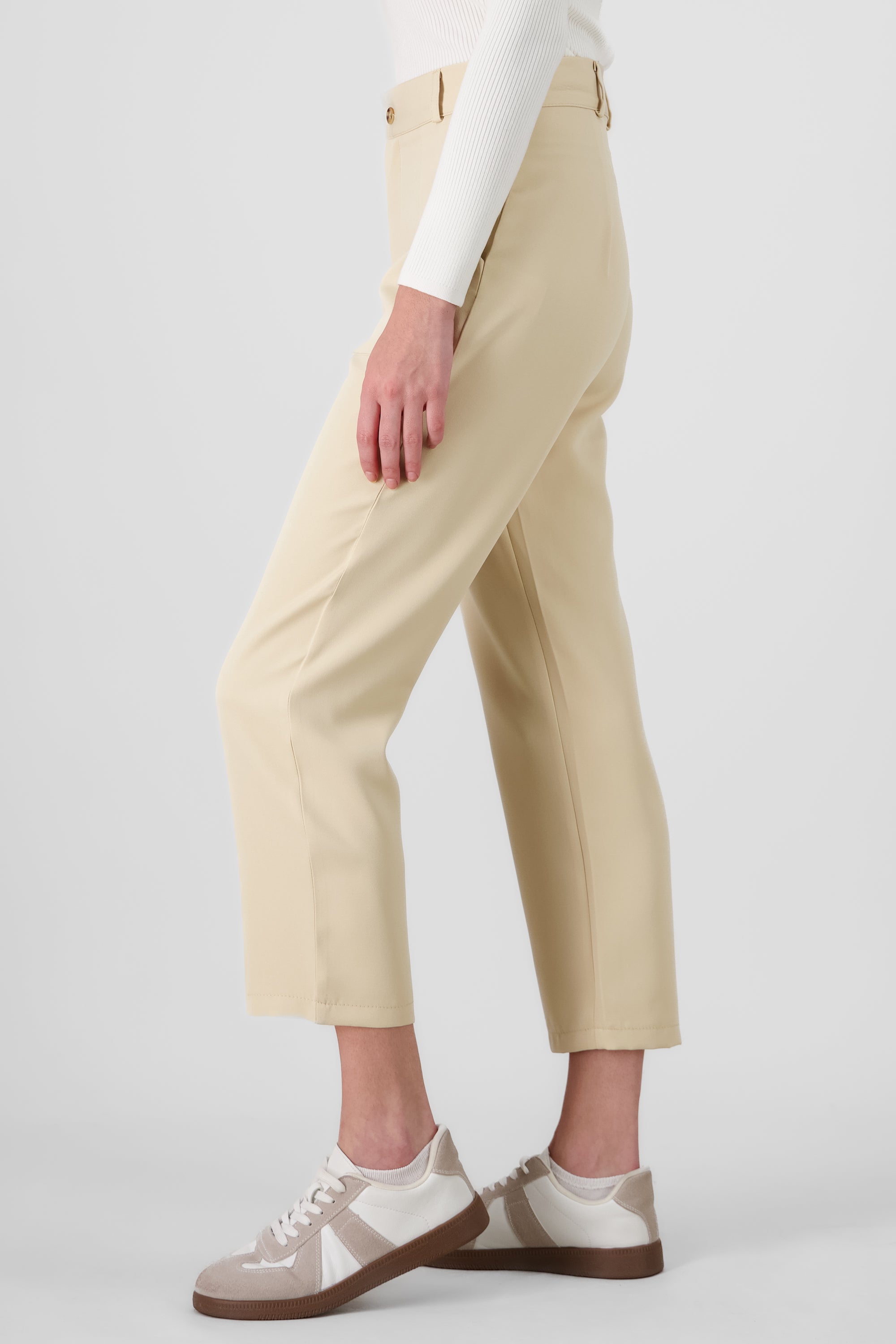 Highwaisted capri pant with pockets CREAM