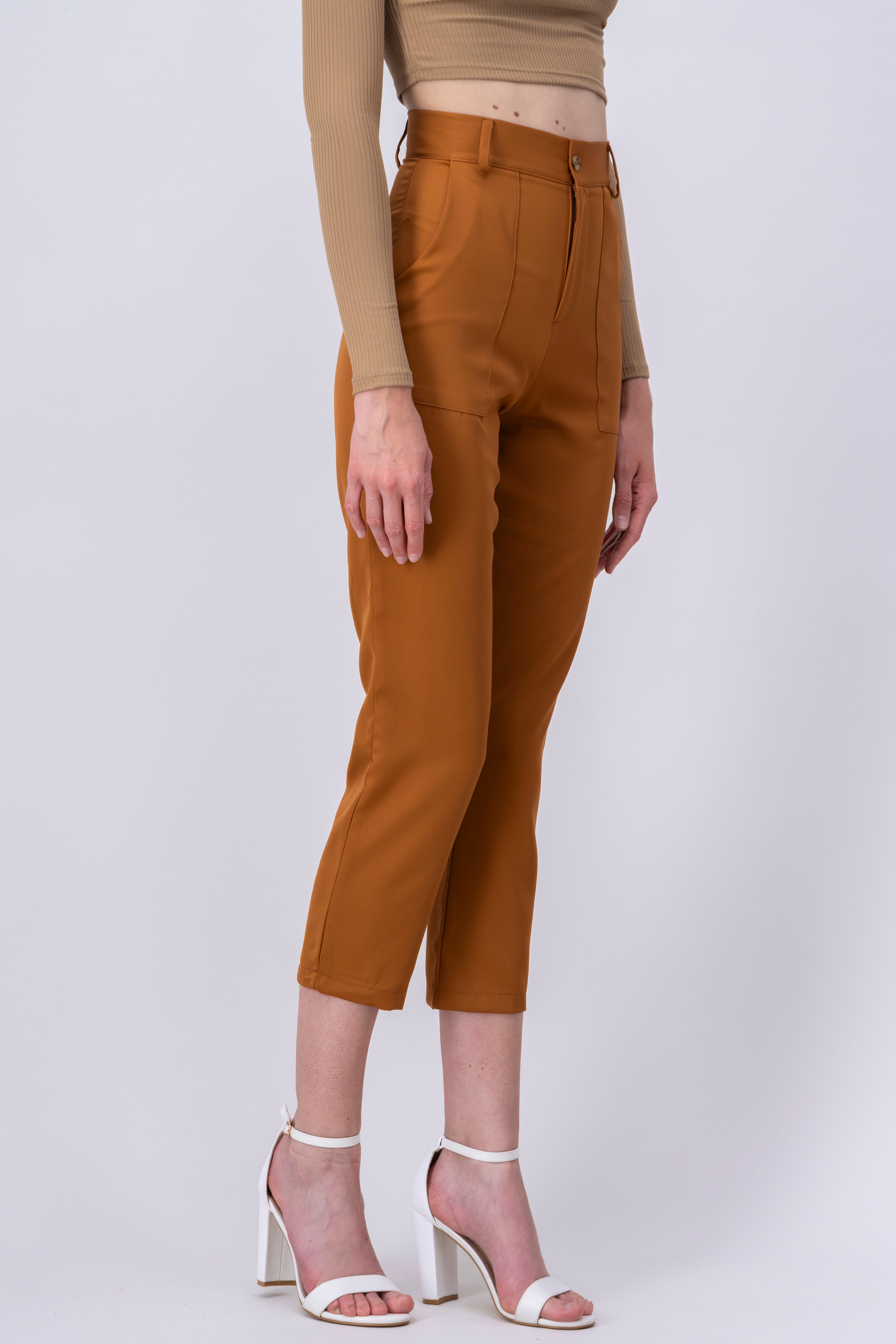 High Waist Capris with Pockets