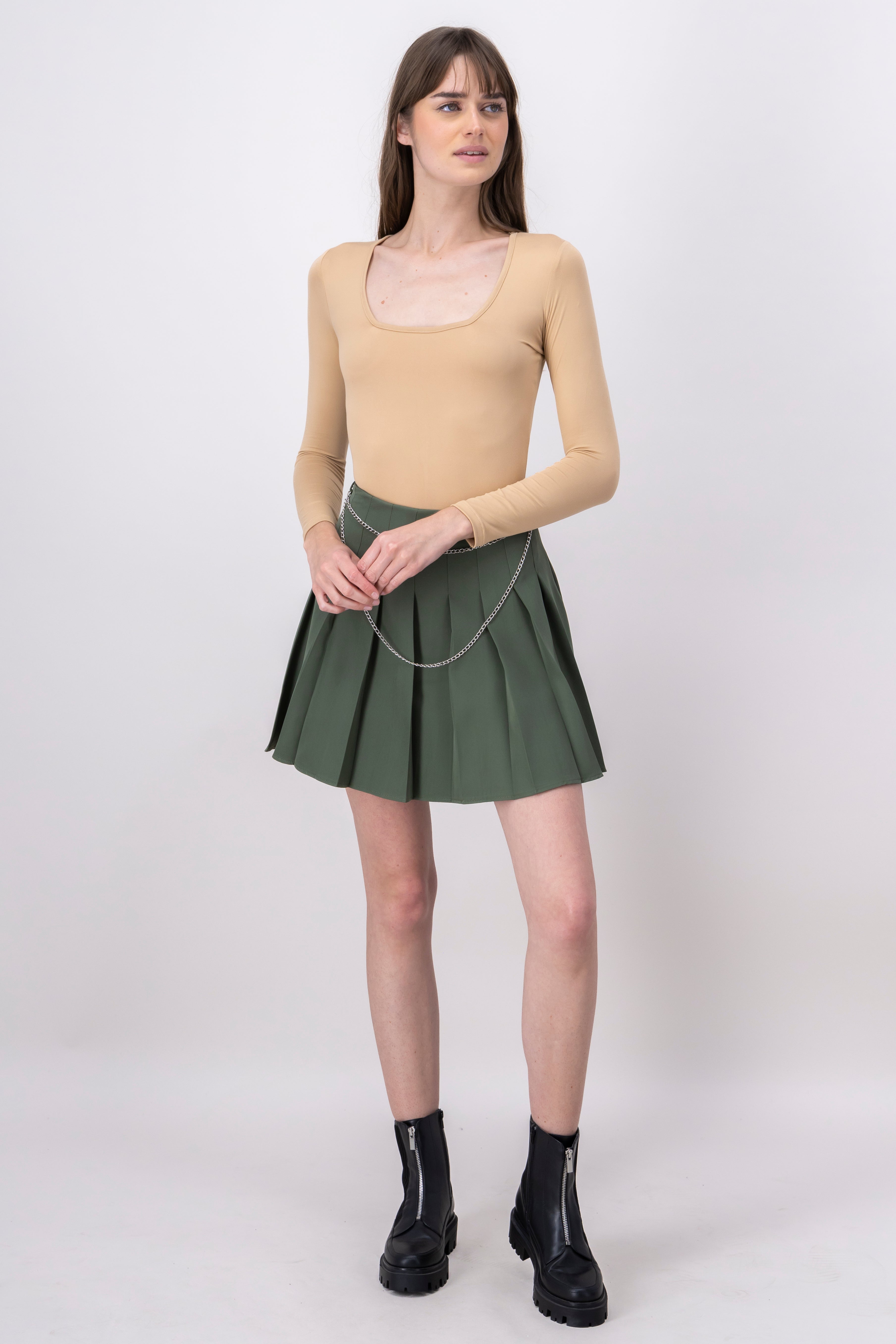 Pleated Mini Skirt with chains OLIVE