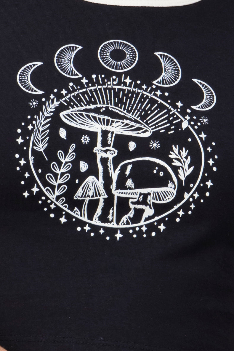 Crop top with mushrooms and moons BLACK