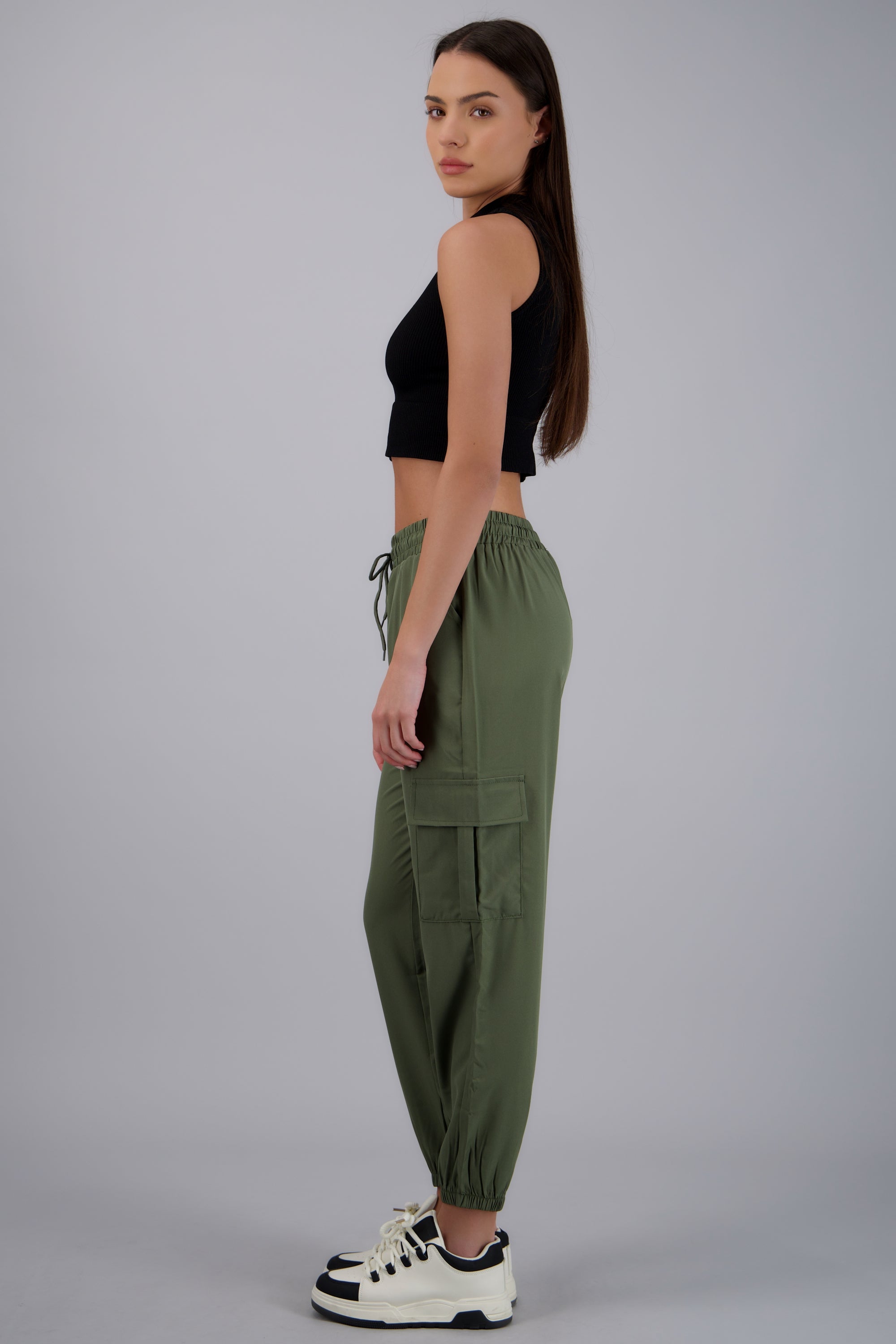 GRASS GREEN