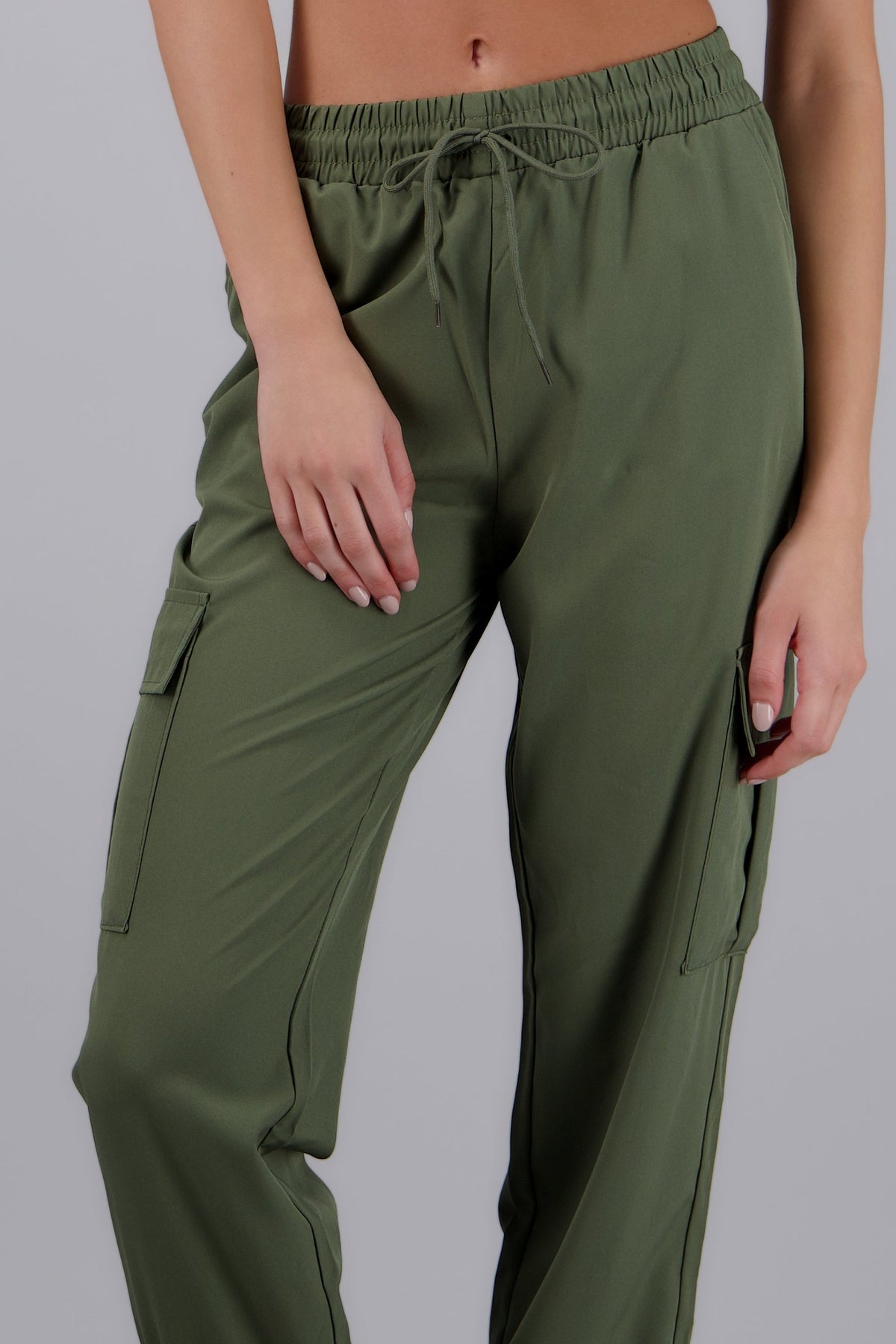 GRASS GREEN