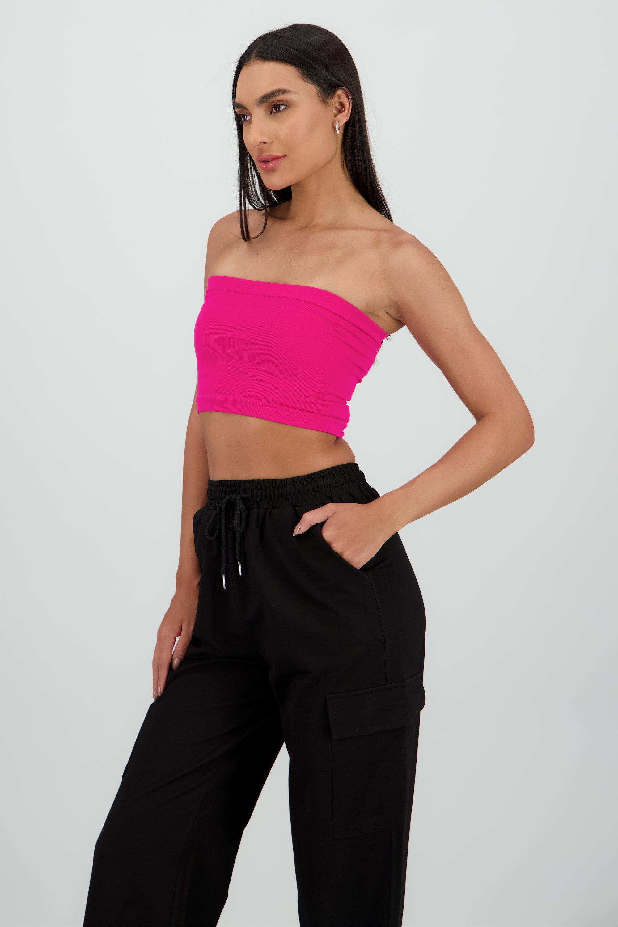 MAGENTA
