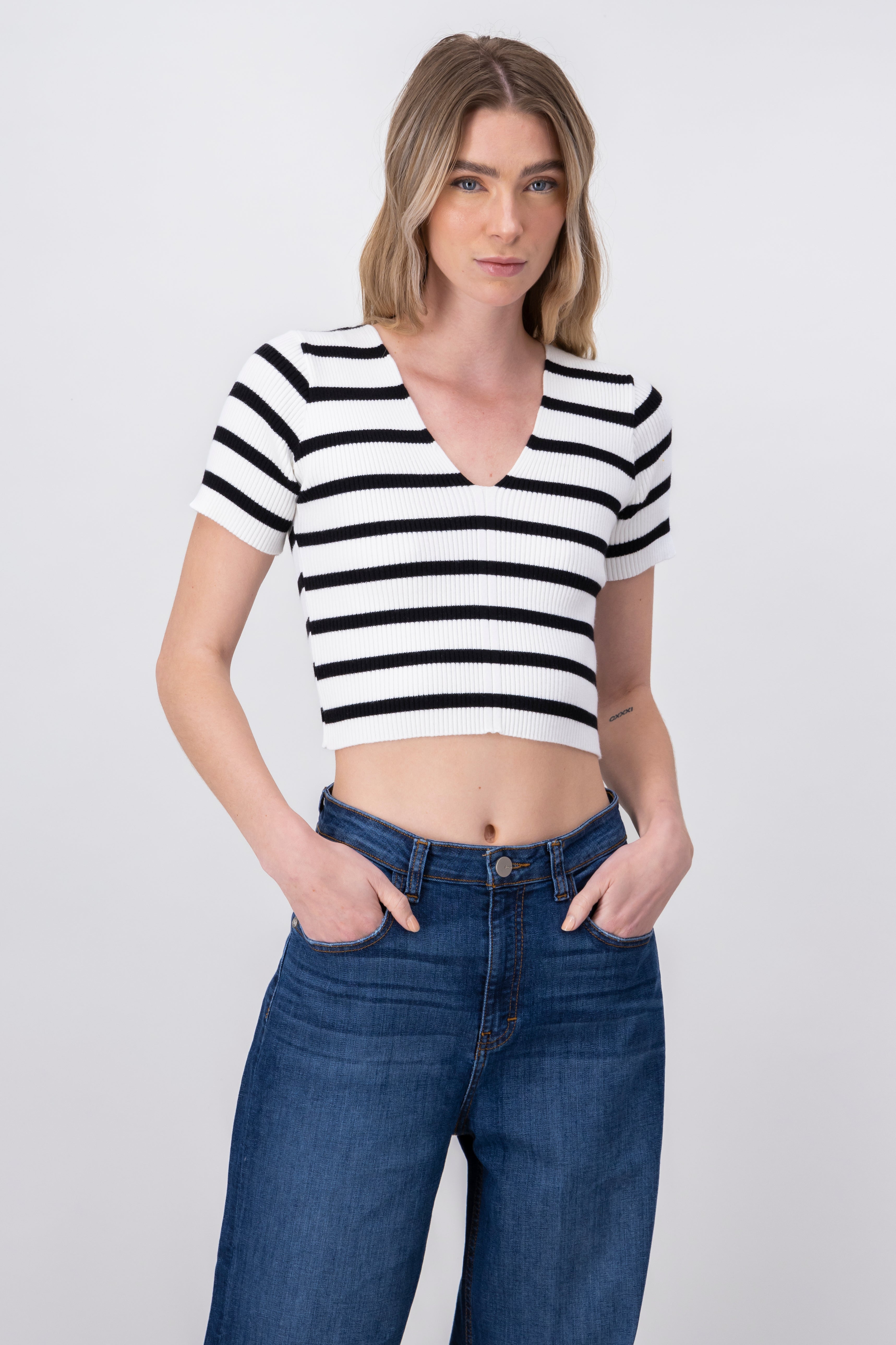 Short Sleeve Striped VNeck Top WHITE COMBO