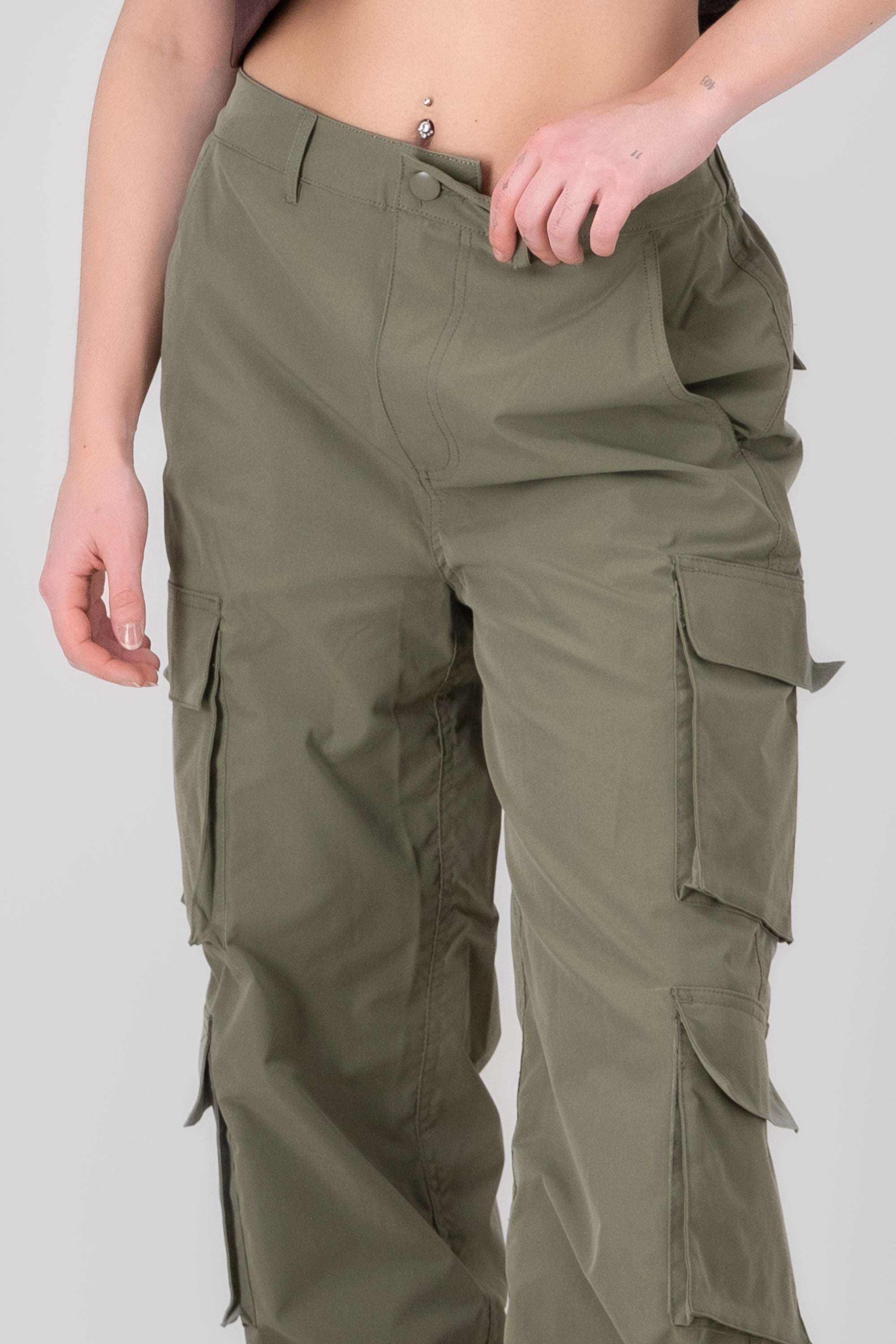 High Waist Cargo Pants With Pleated Details OLIVE