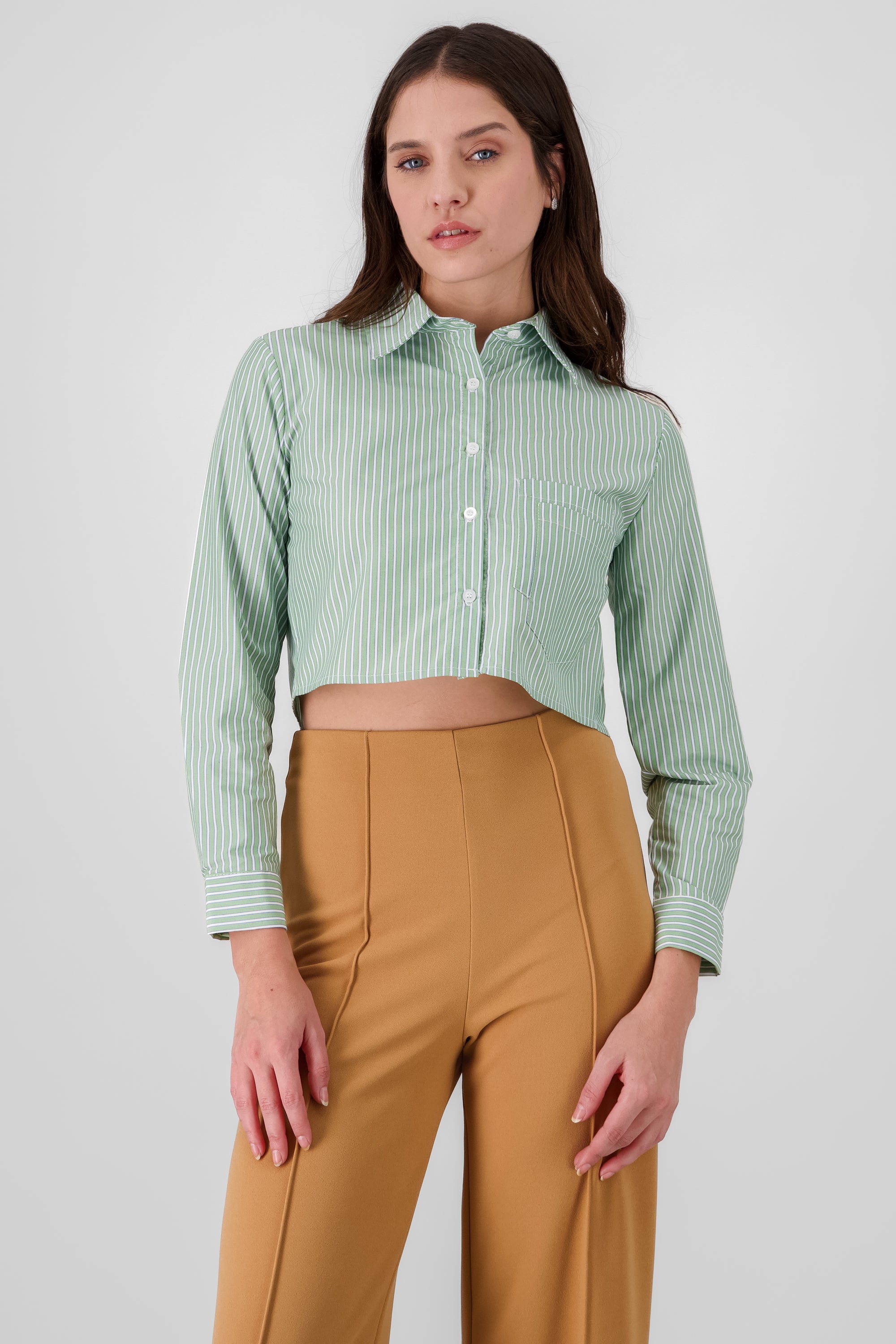 Double Pocket Cropped Long Sleeve Shirt GREEN COMBO