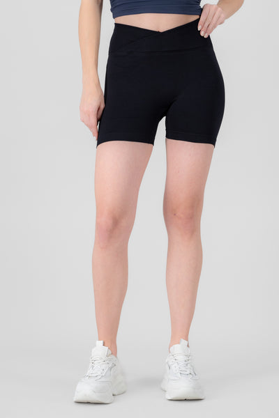 Basic Crisscross Biker Shorts BLACK