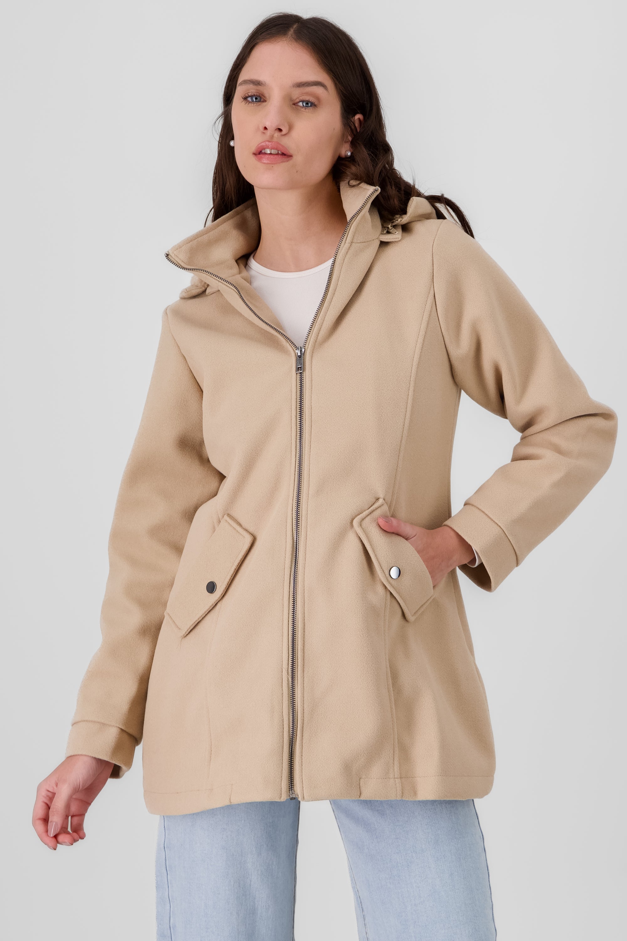 Coat Zipper Detail BEIGE