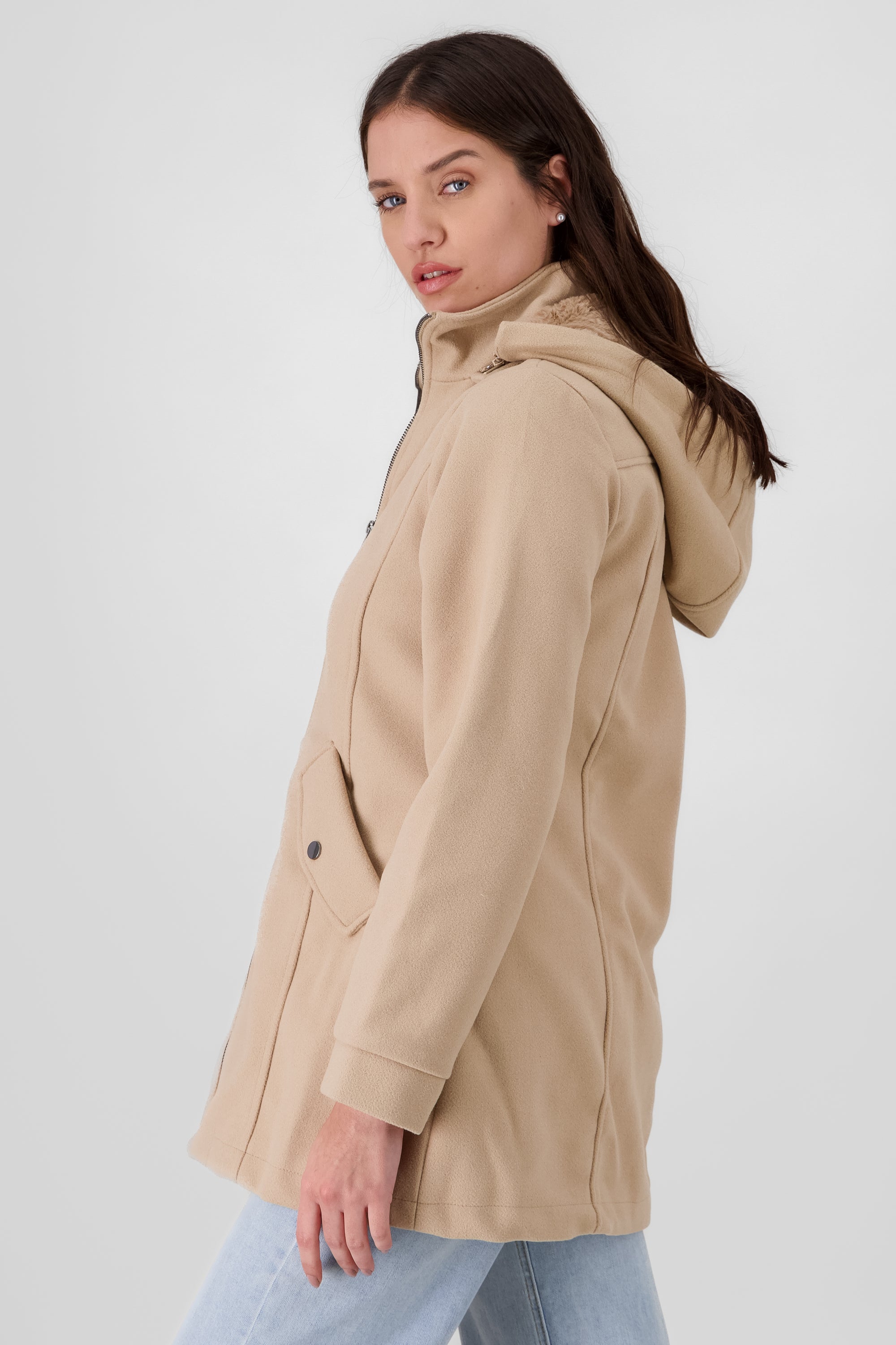 Coat Zipper Detail BEIGE