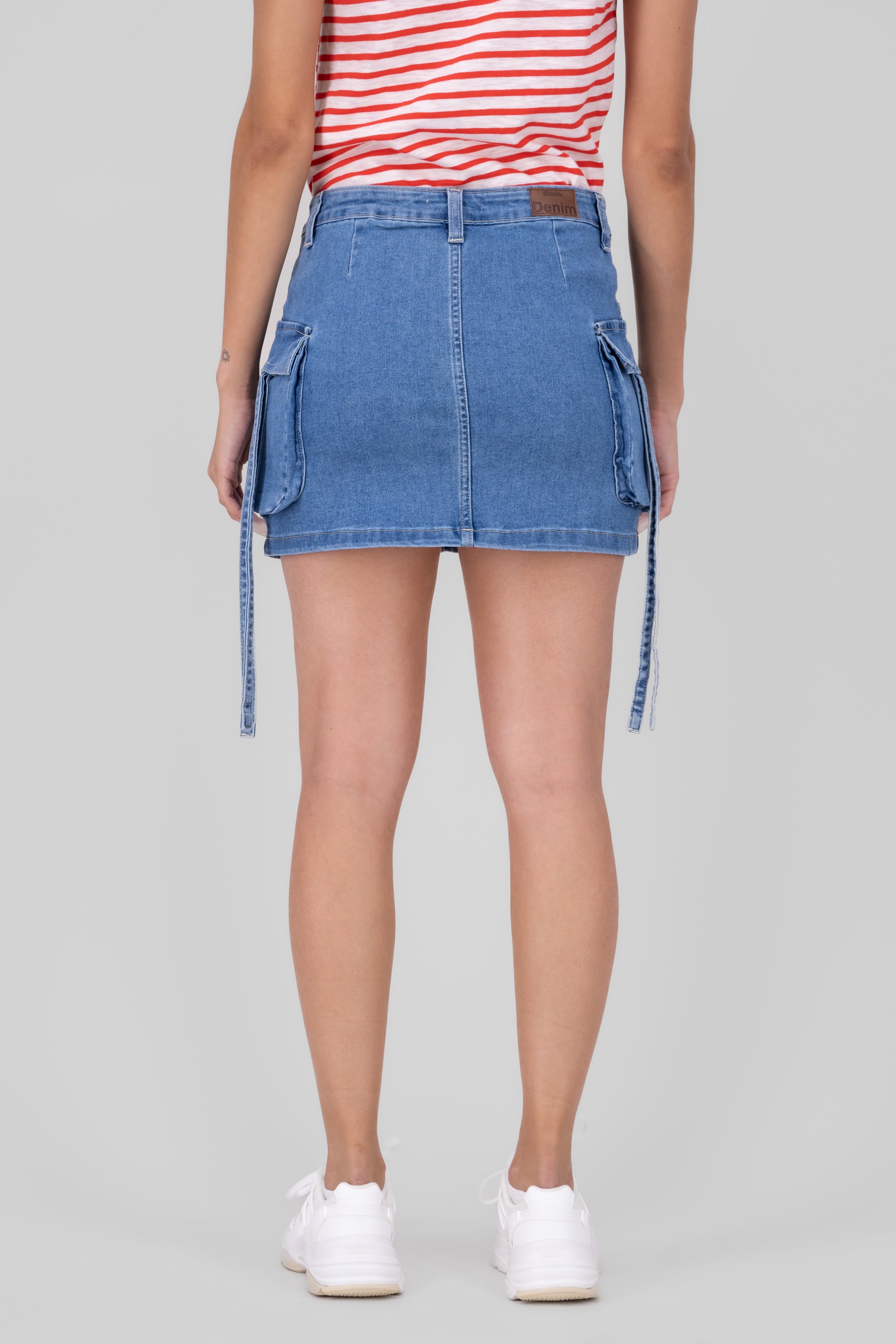 The Cargo Mini Skirt With Pockets LIGHT ACID WASH