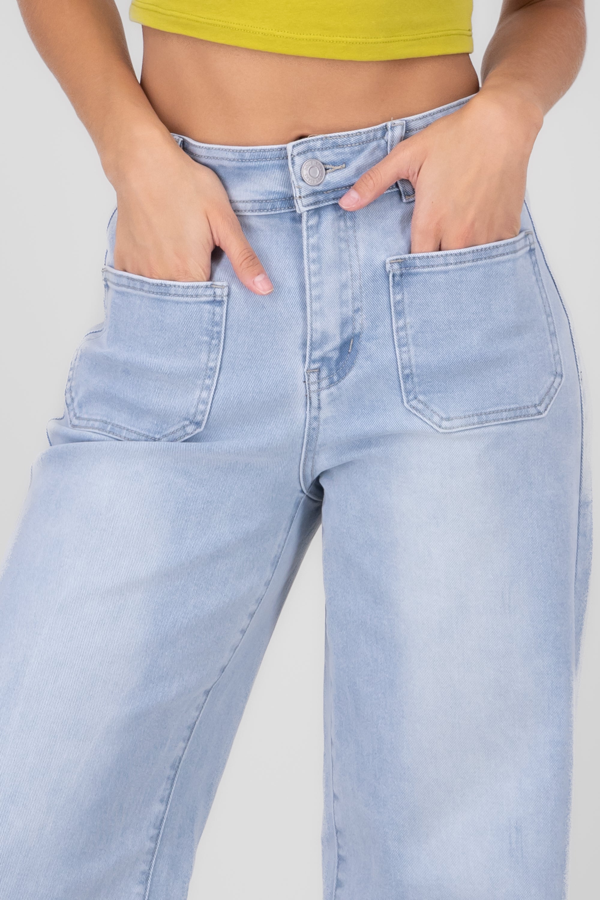 Straight High Waist Jeans With Slits LIGHT WASH