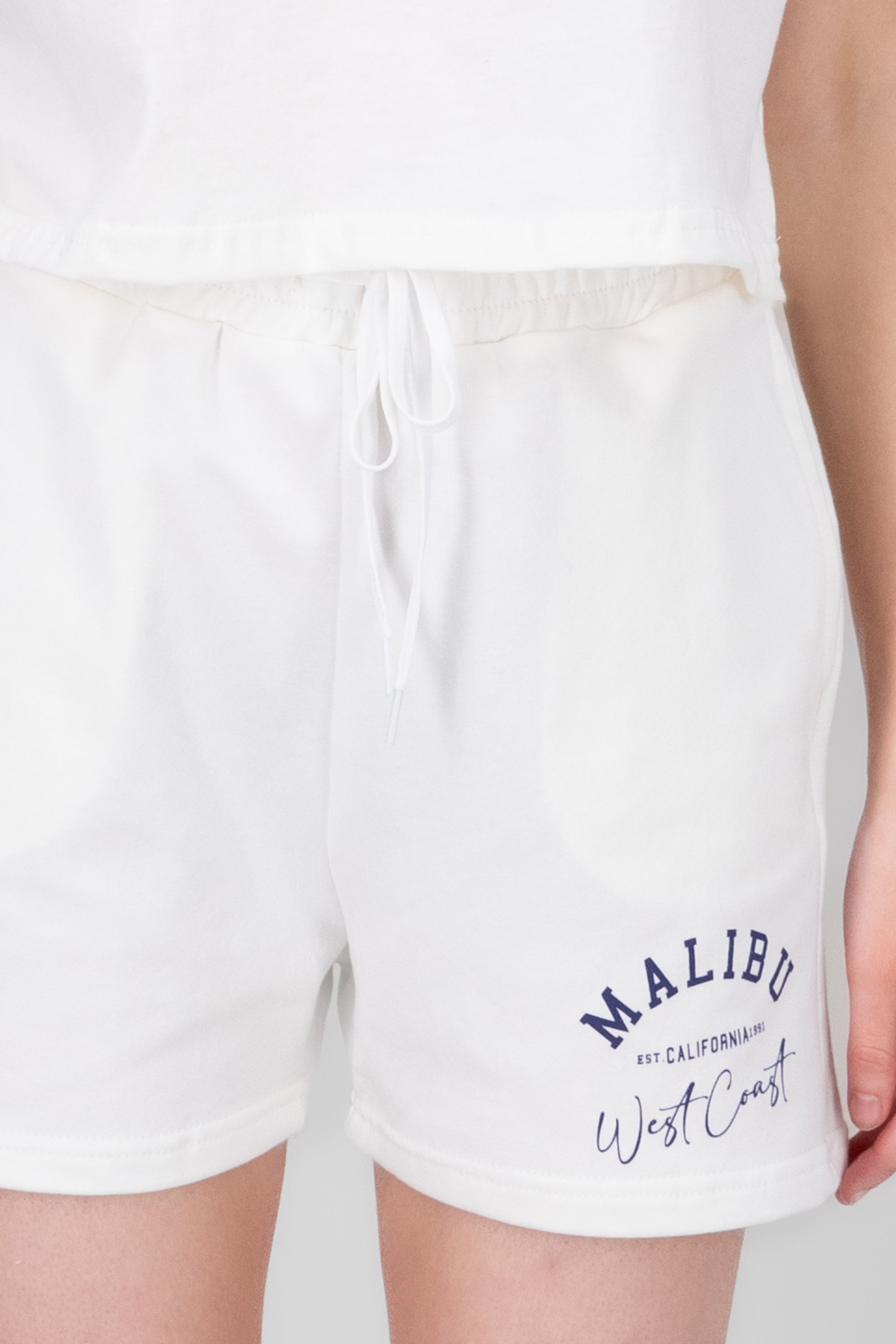 Malibu West Coast Graphic Shorts WHITE