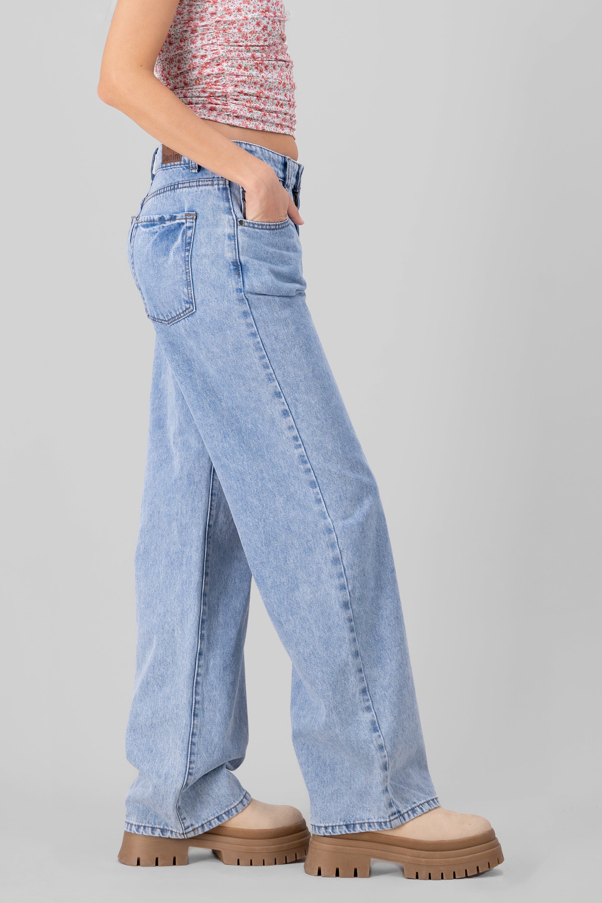 Straight Leg Jeans LIGHT ACID WASH