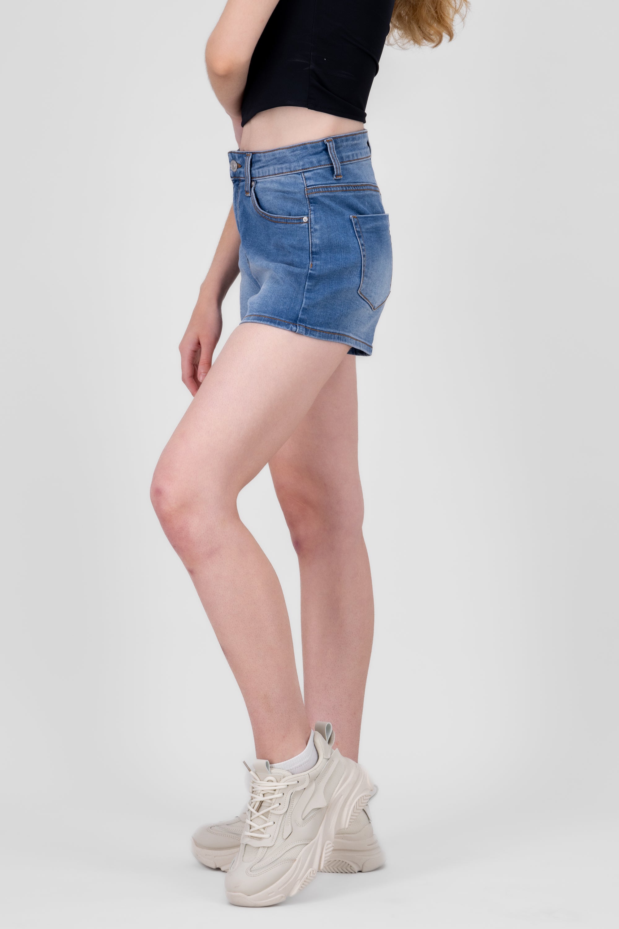 Mid Waist Denim Short MEDIUM WASH