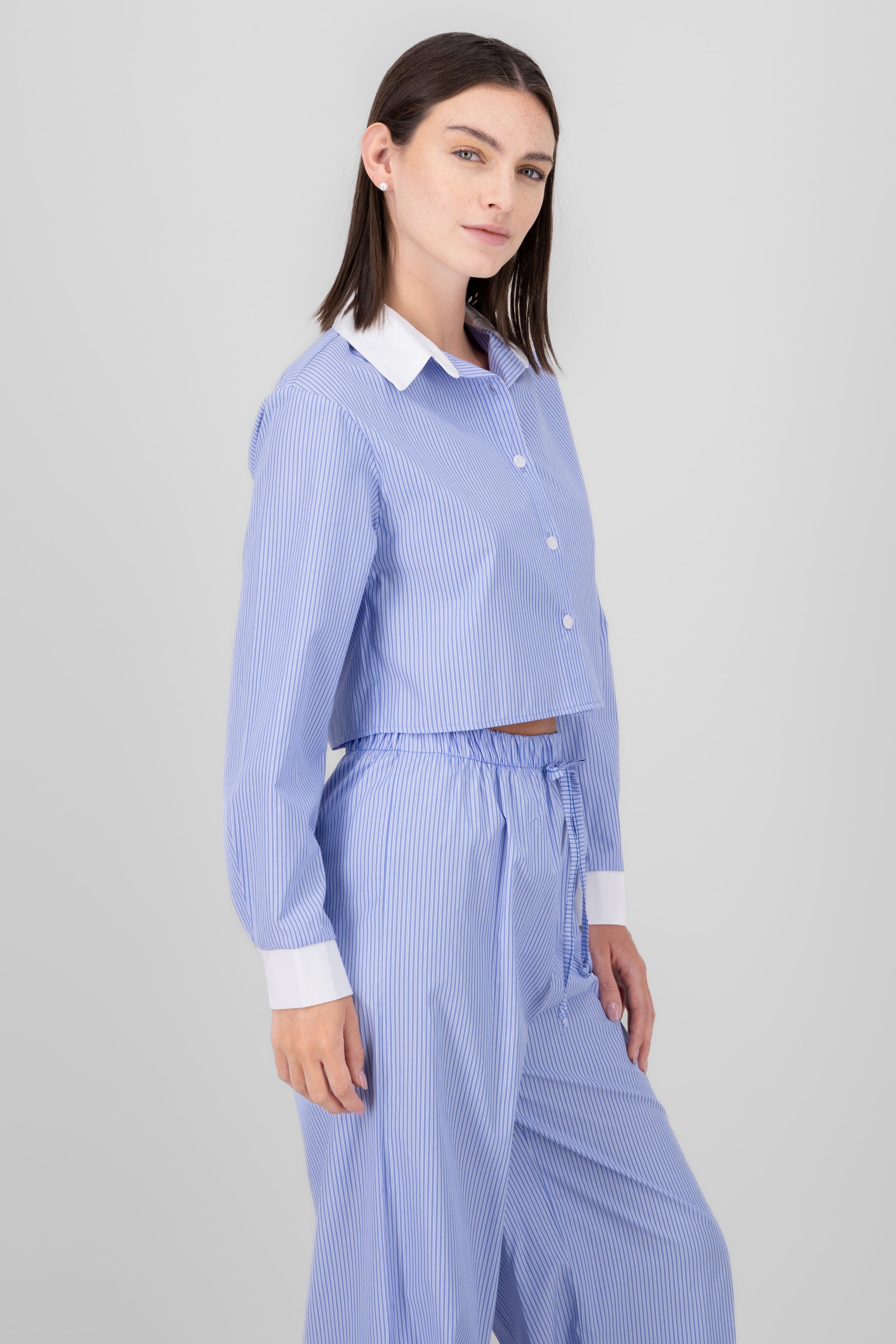 Contrast Collar Crop Stripped Blouse BLUE COMBO