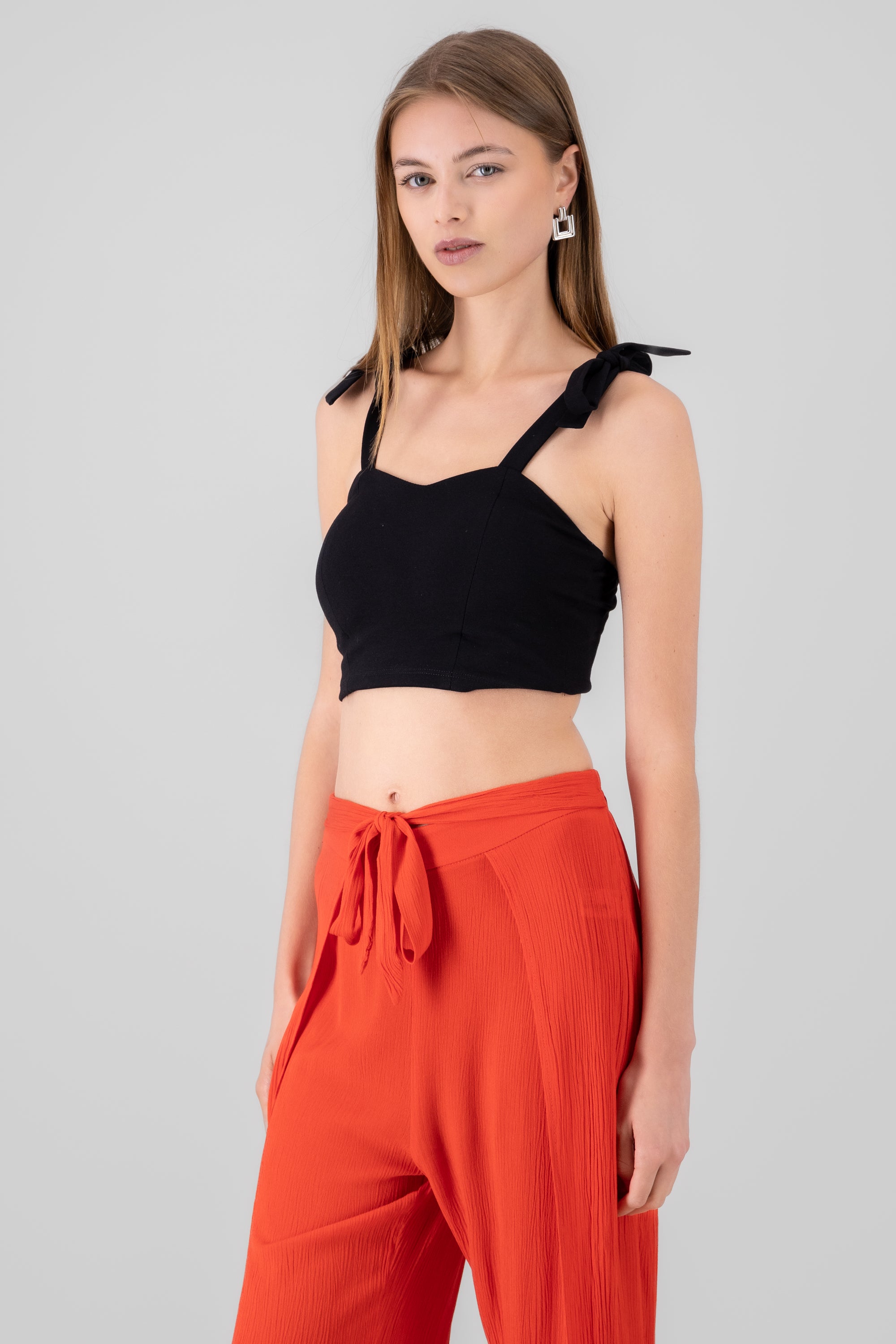 Bow Detail Solid Top BLACK