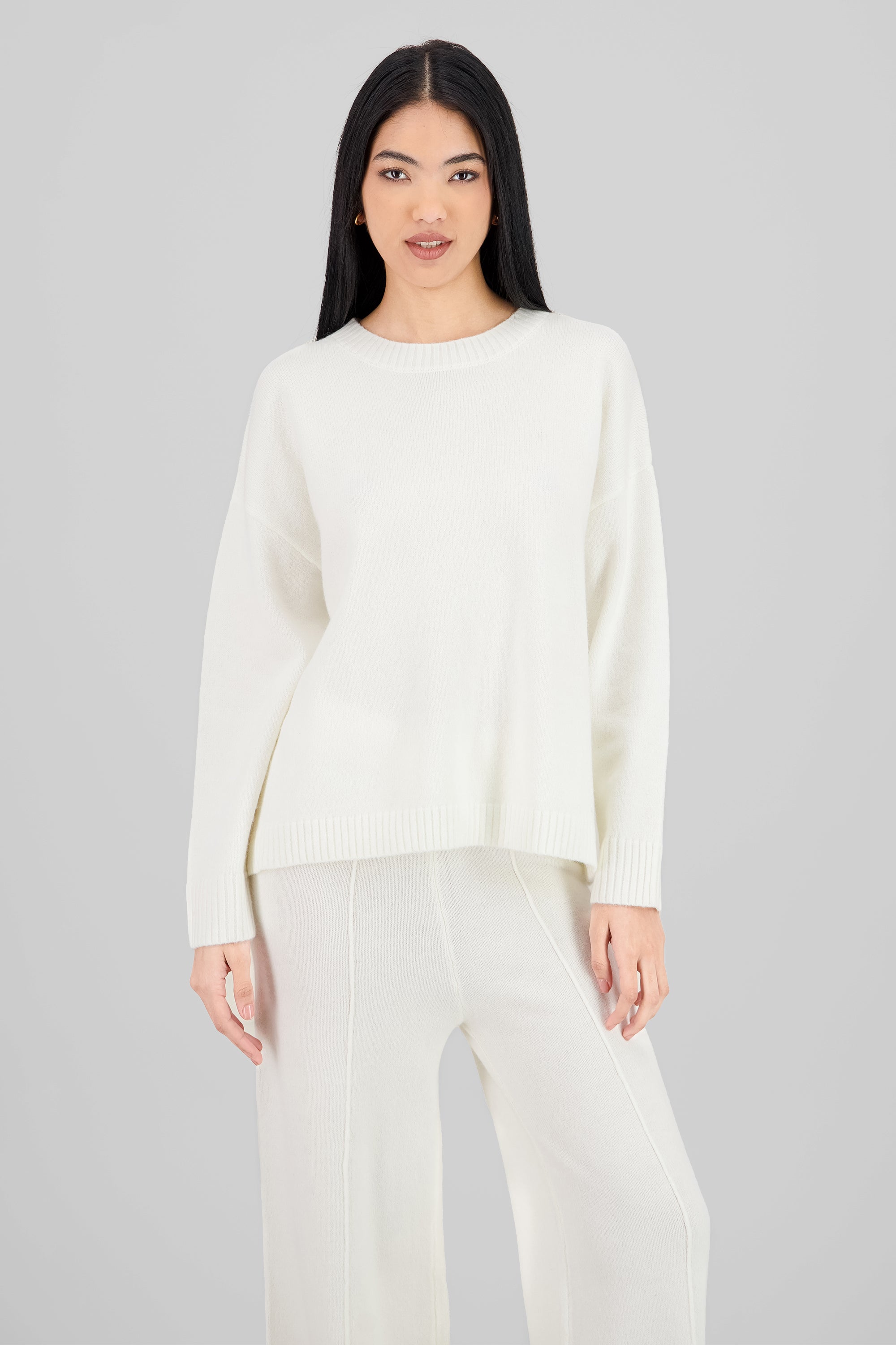 Round Neck Sweater CREAM